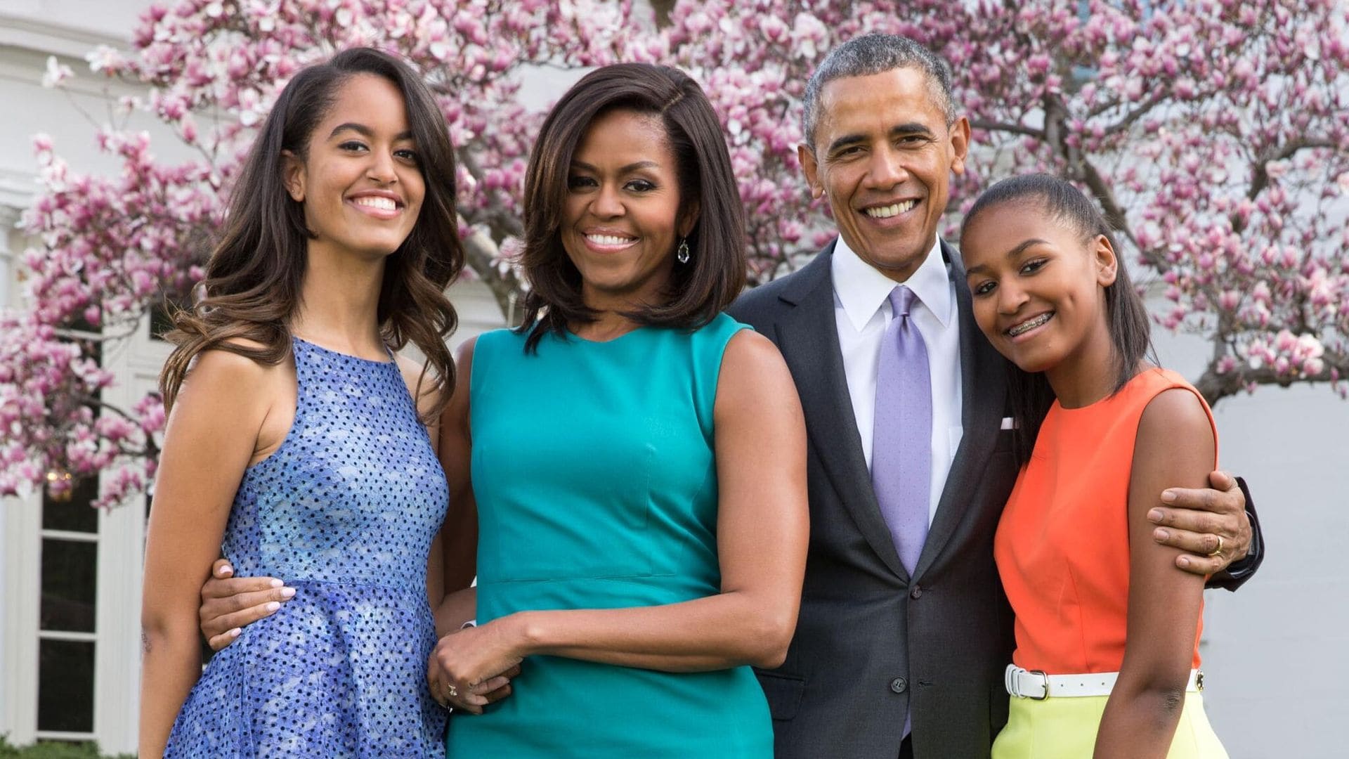 Barack y Michelle Obama celebran orgullosos el cumpleaños 25 de Malia