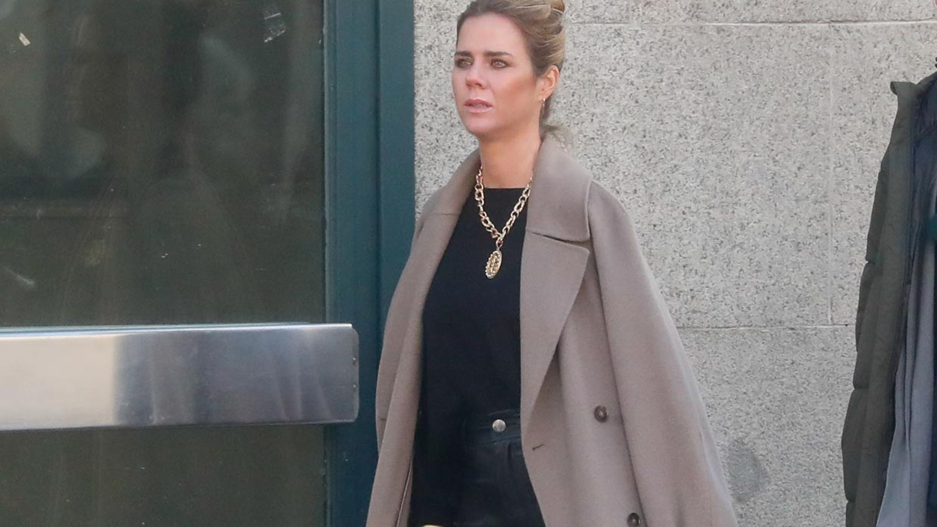 Copia por 15 euros los 'culottes' de cuero de Amelia Bono