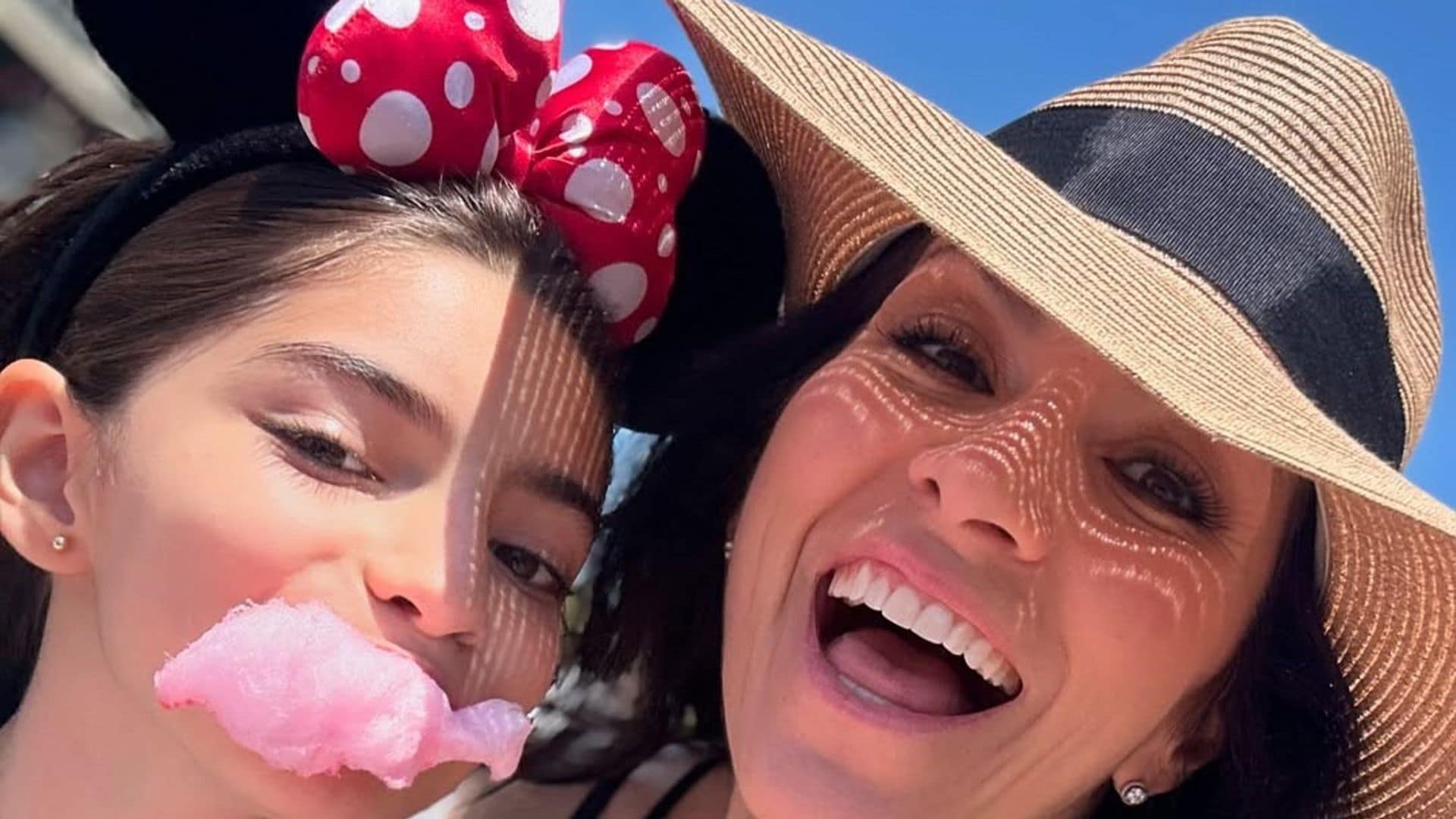 Aitana Derbez y Alessandra Rosaldo