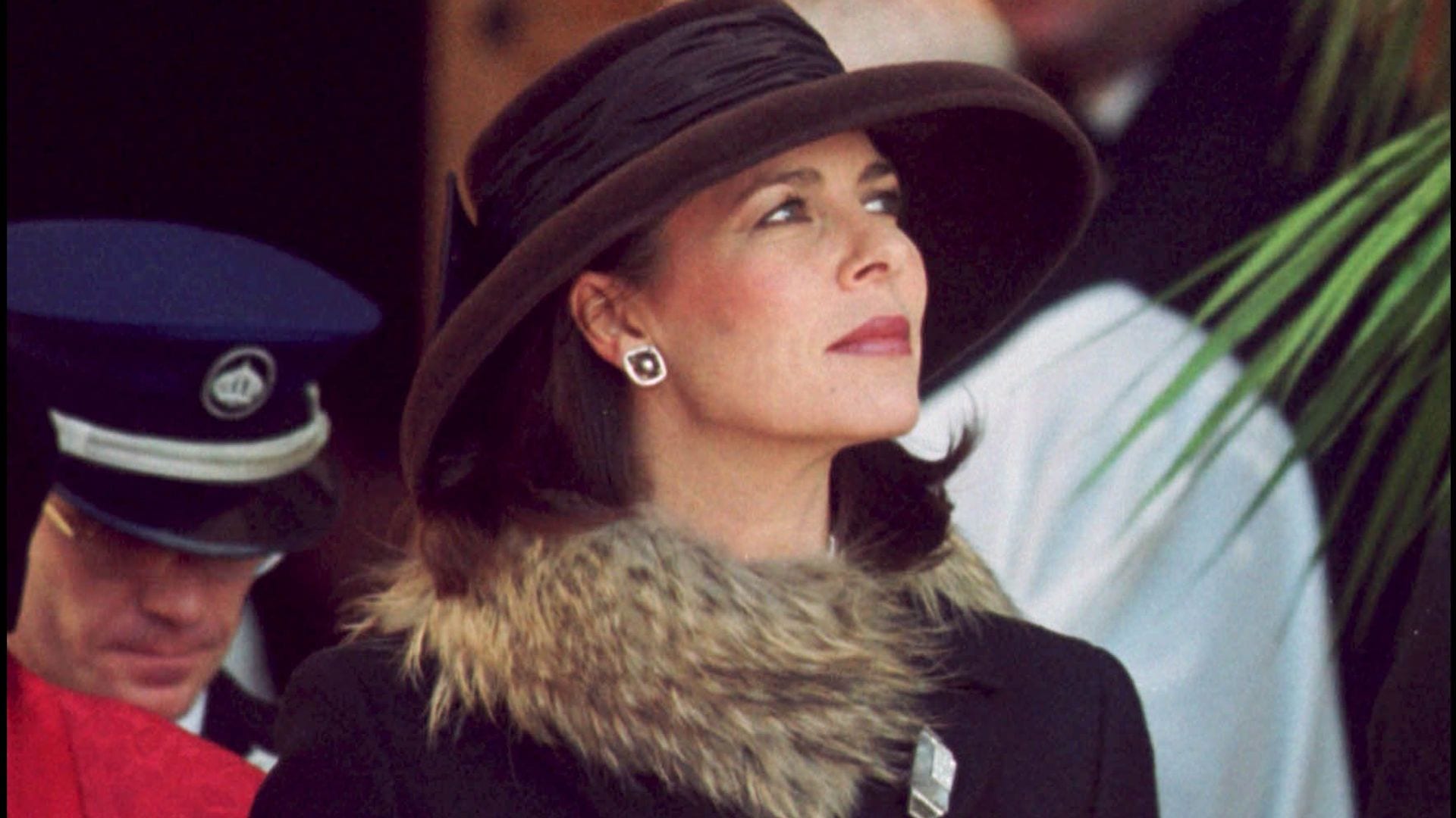 El truco de las 'royals' de Mónaco para elevar sus looks con un pañuelo