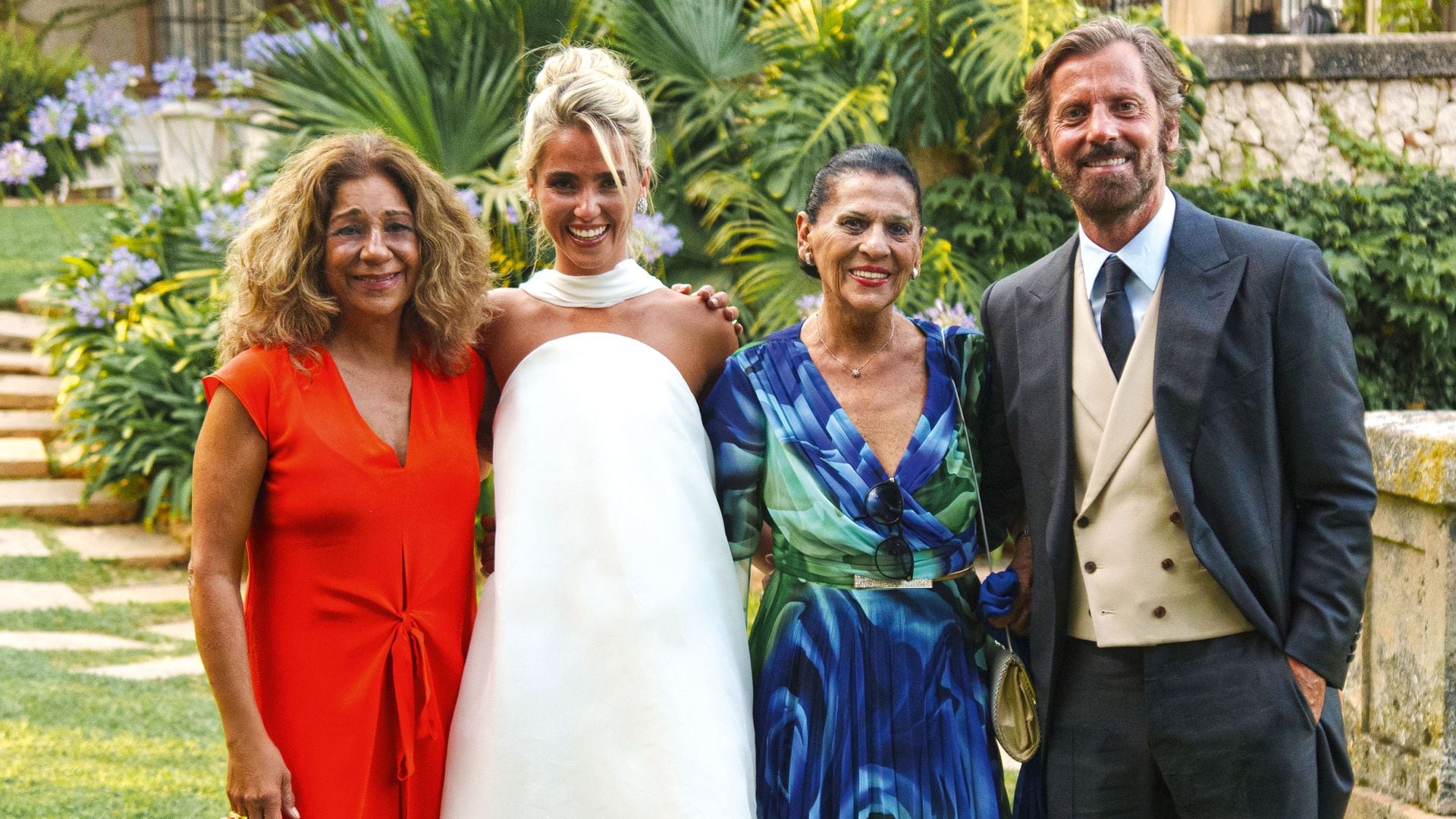 EXCLUSIVA. Gran boda en la familia Flores: las imágenes no vistas y los detalles del 'sí, quiero' de Paty Sánchez-Flores