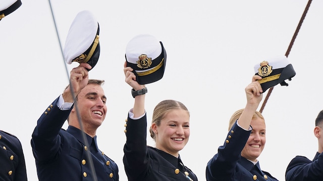 La princesa Leonor se despide desde El Elcano