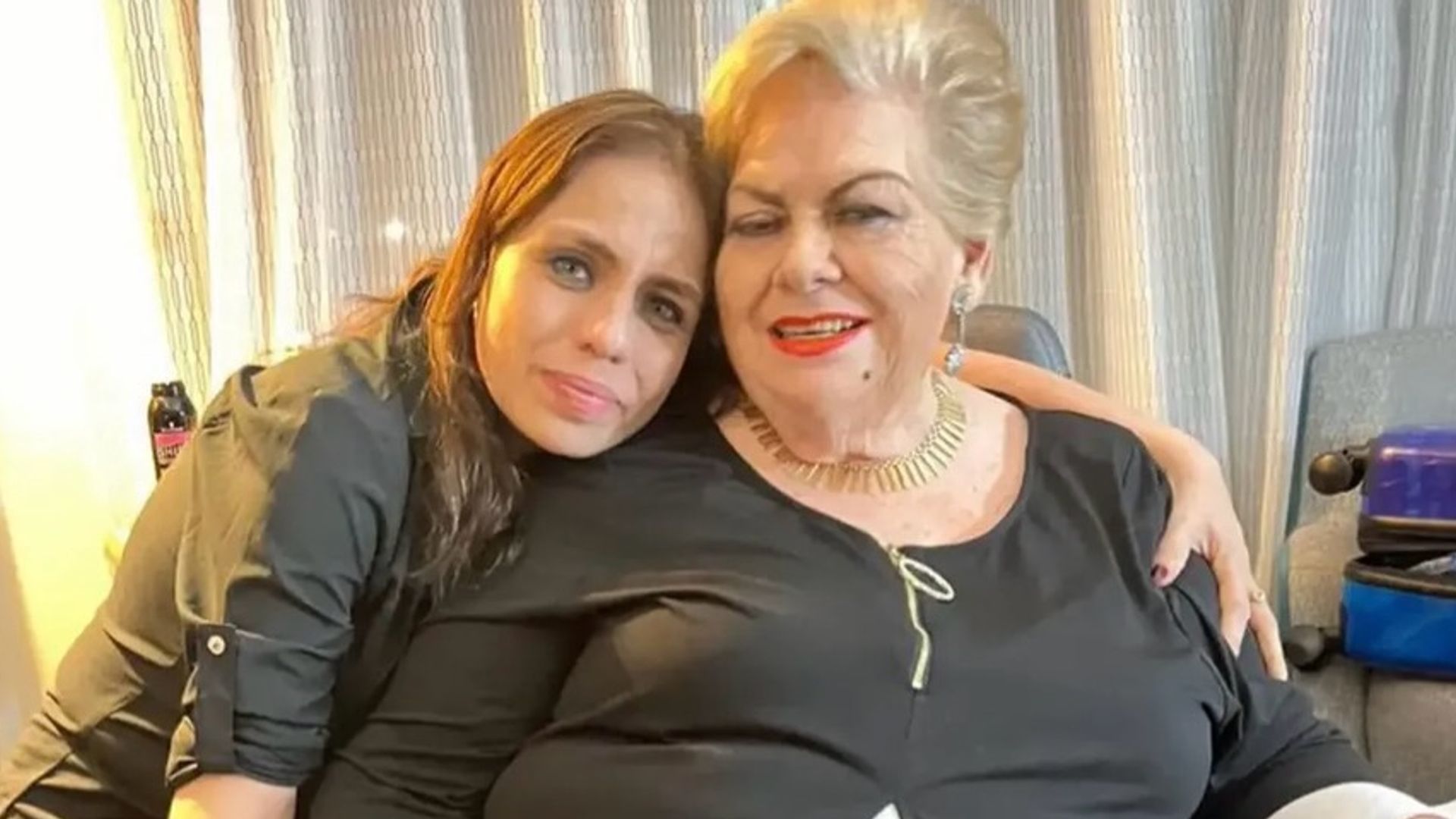 Paquita la del Barrio y su hija Martha Elena