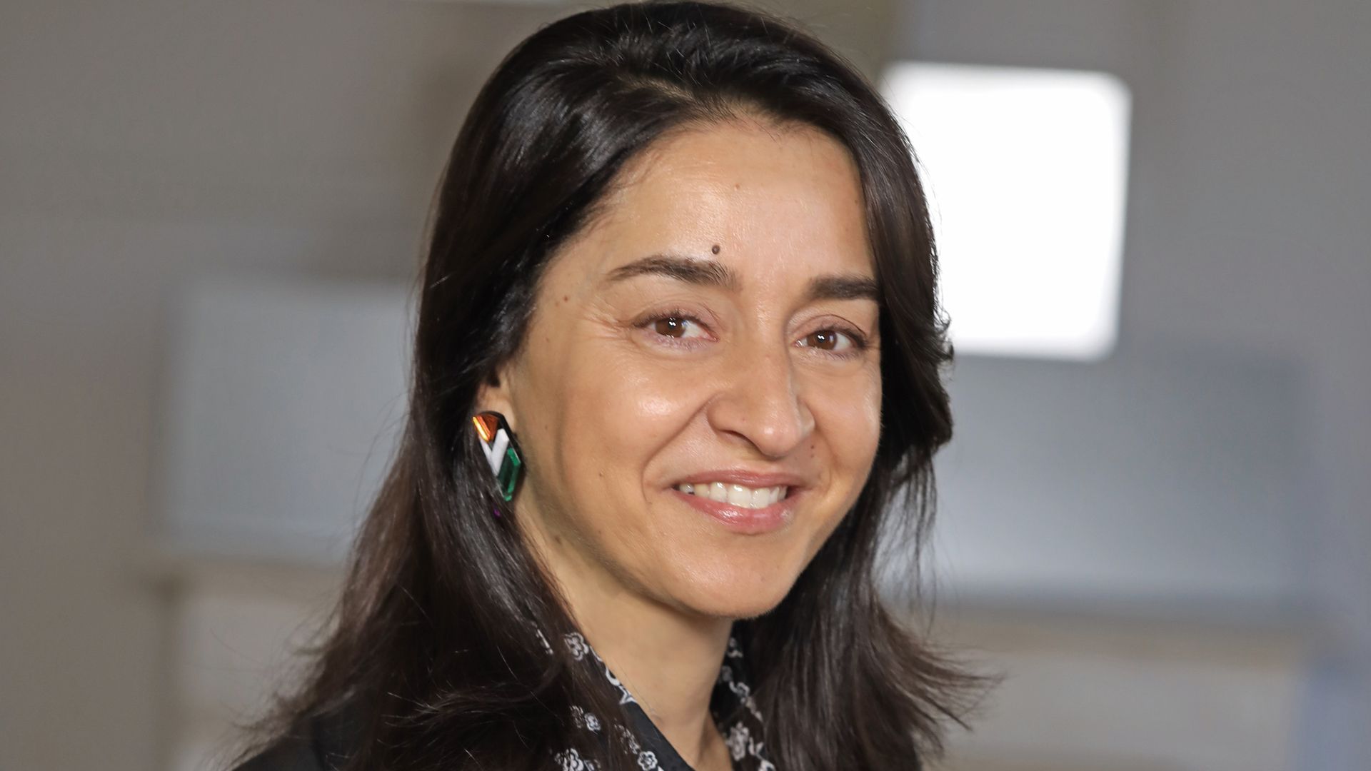 Sandra Antón, interiorista: “Los cojines de la cama deben de ser atemporales y más ‘cariñosos’ y de mayor tamaño que los del sofá, para acompañar al cabecero"