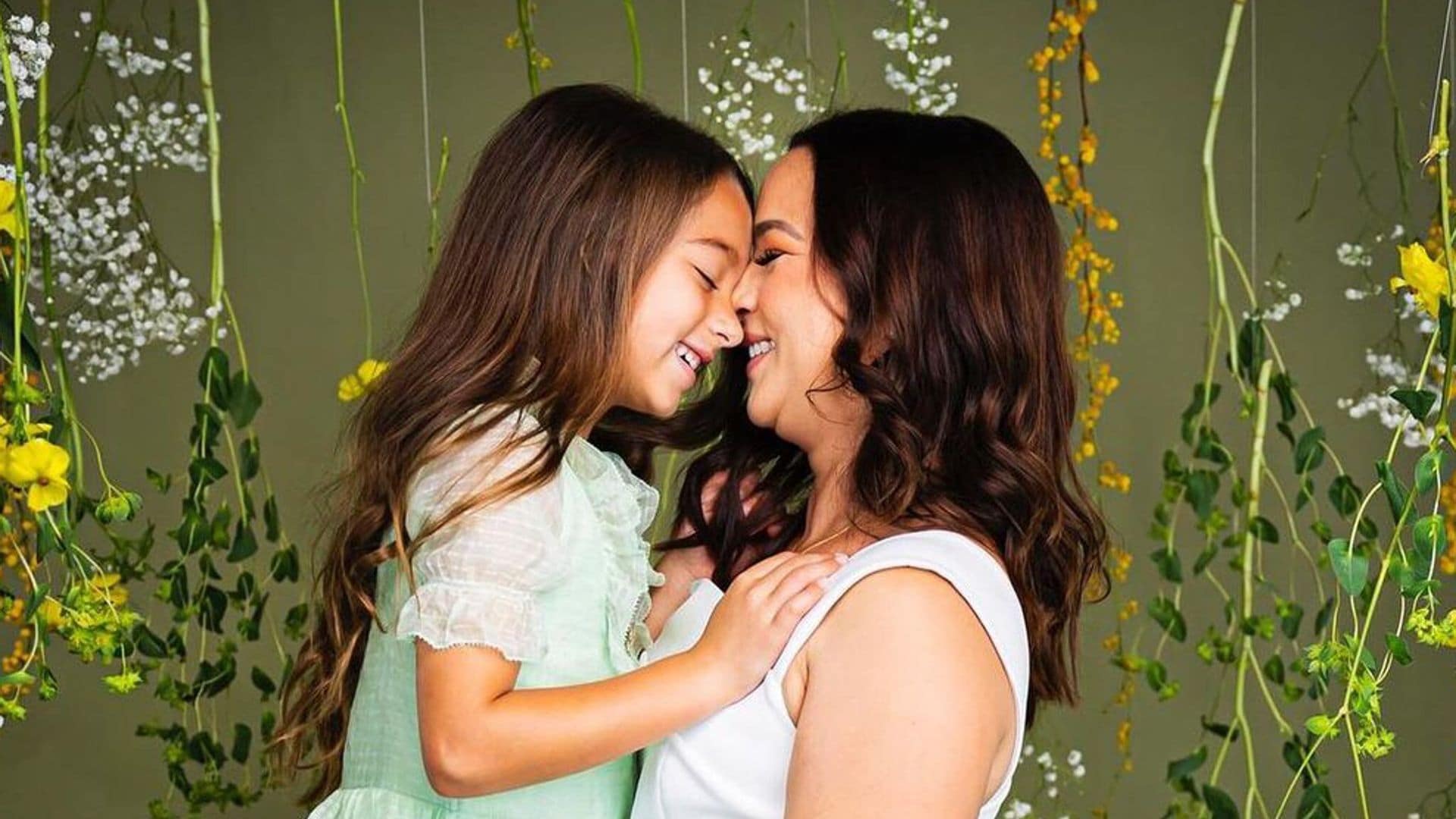 Alaïa, la hija de Adamari López, se convierte en la chef más tierna de mamá