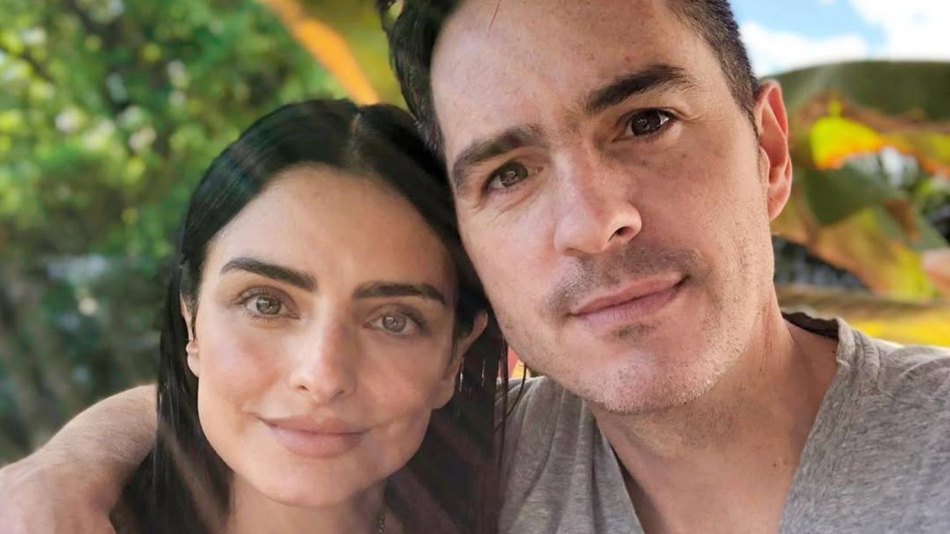 Aislinn Derbez y Mauricio Ochmann de nuevo juntos en un romántico posado que emociona a sus fans