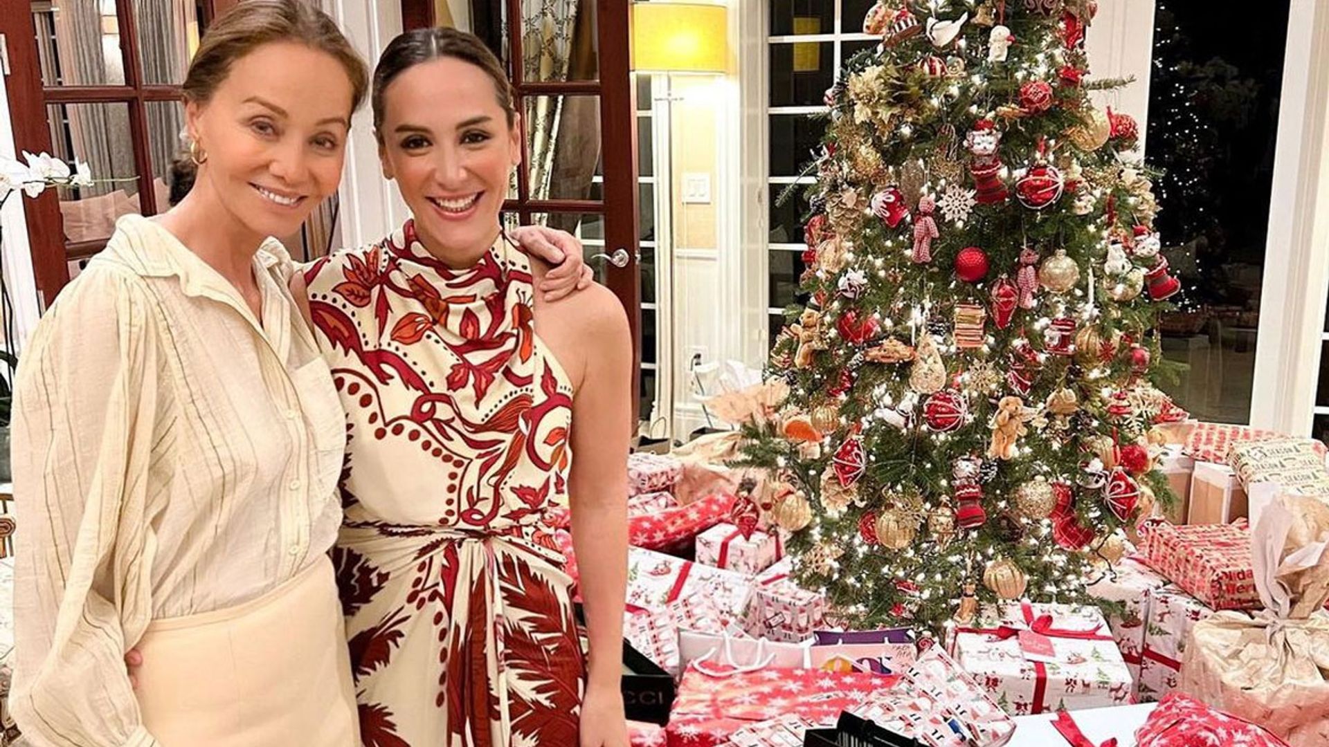 Tamara estrena un vestido de 'estrella cubana' para celebrar sus navidades en familia