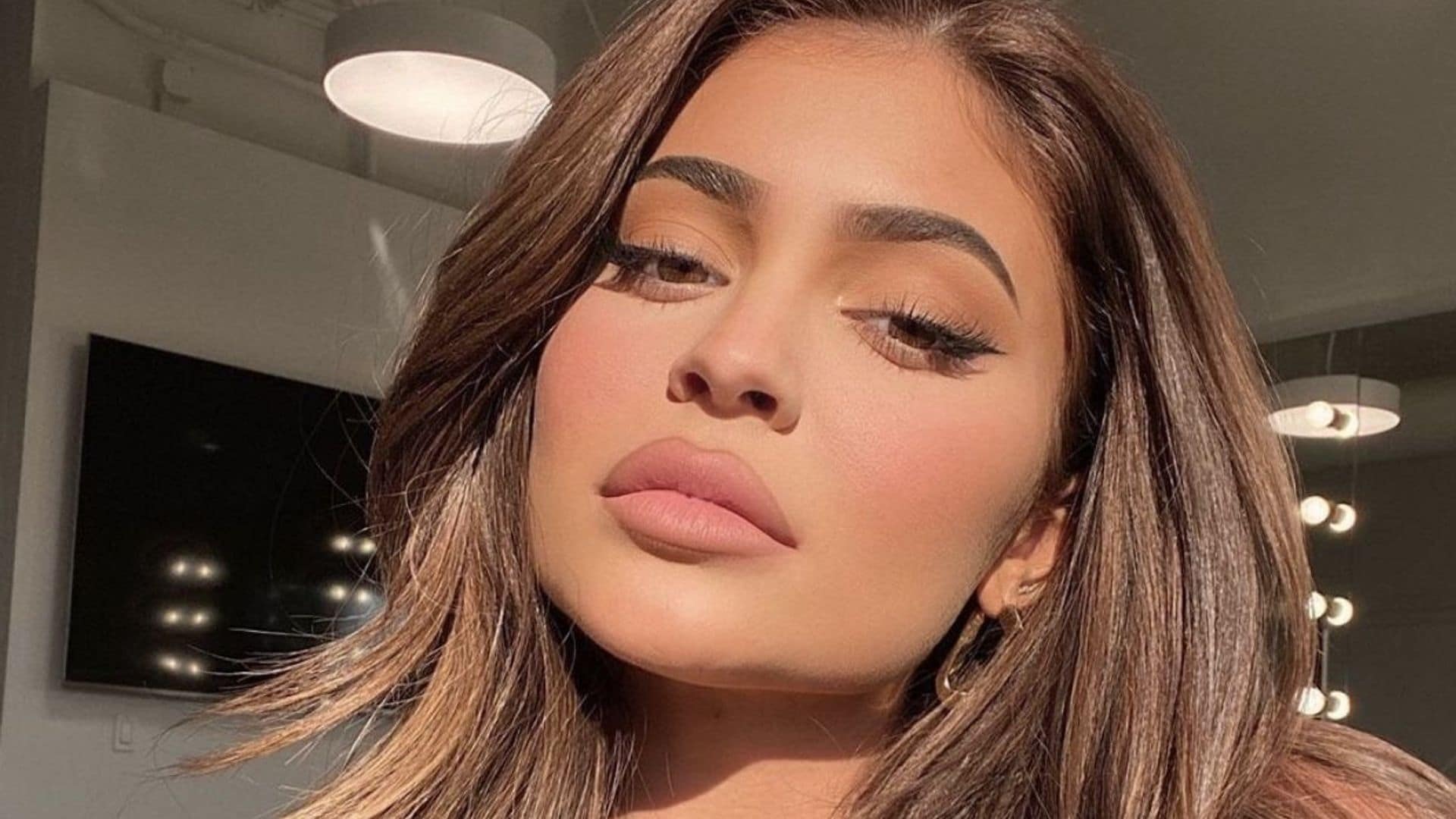 De la televisión a las redes: cómo probar el maquillaje 'pouty lips' que arrasa