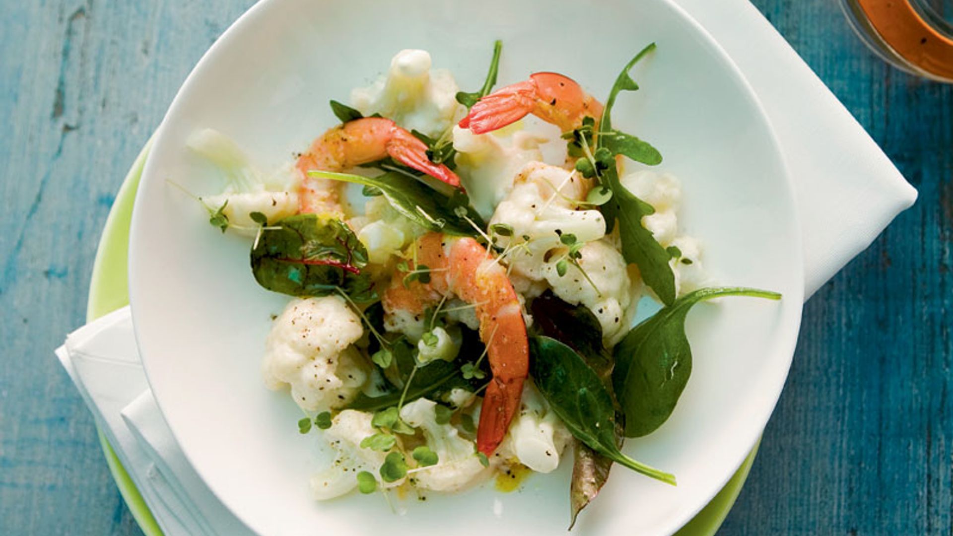 Flores de coliflor con gambas