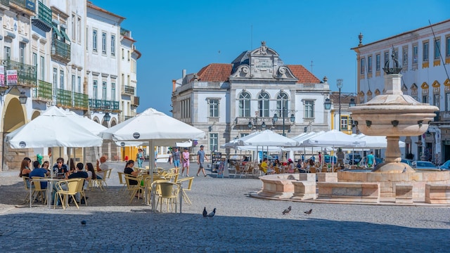 Plaza do Giraldo, Évora, Alentejo, Portugal
