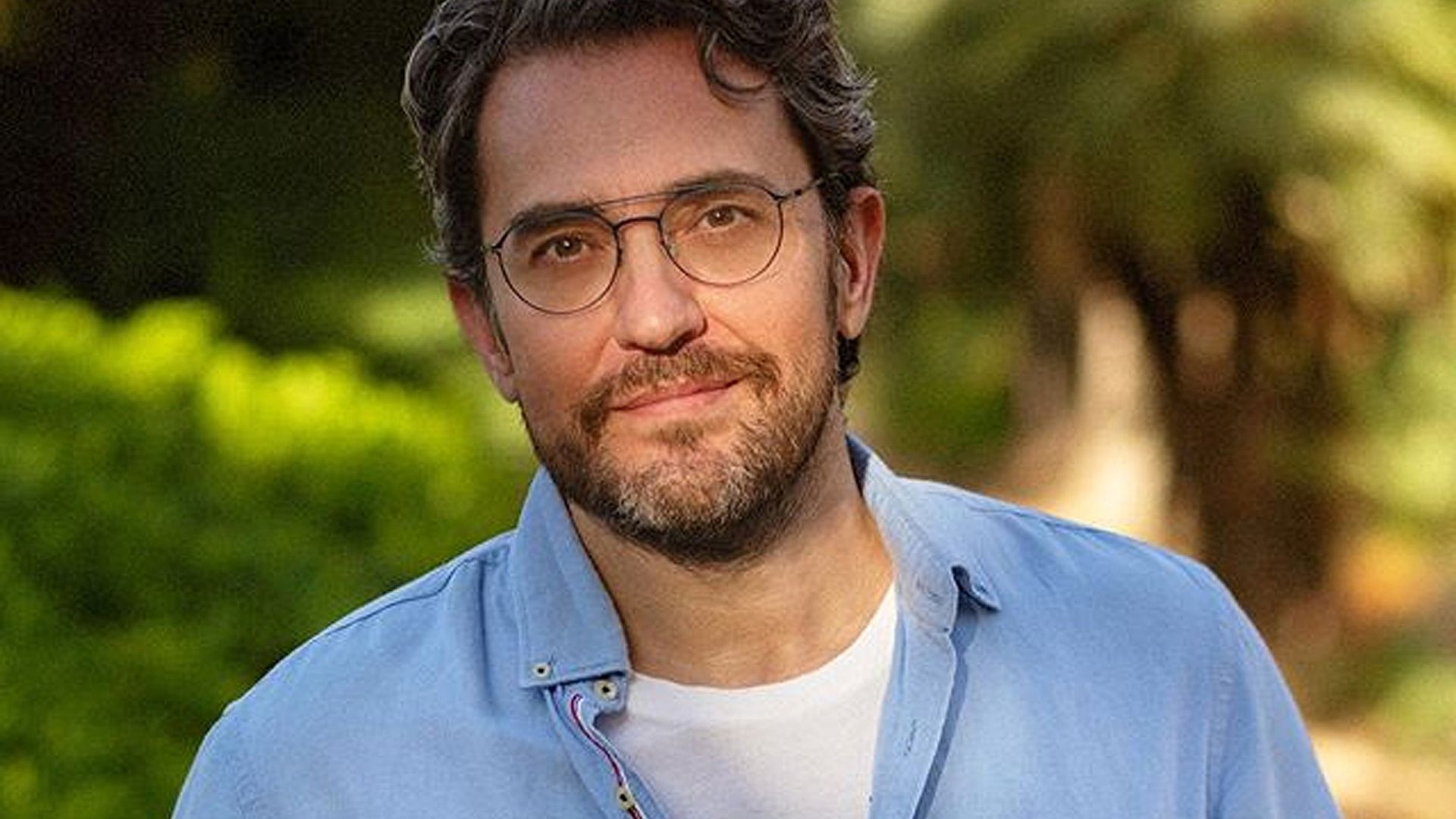 Máximo Huerta estrena ilusionado su novela y se sincera tras la retirada de su programa: 'Creo que es un error'