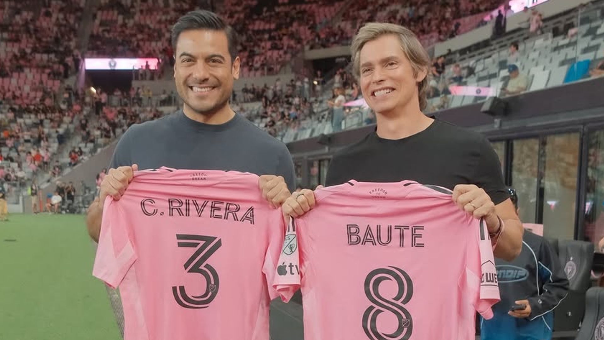 Carlos Rivera con Carlos Baute en el NU Stadium, la nueva casa del Inter Miami.