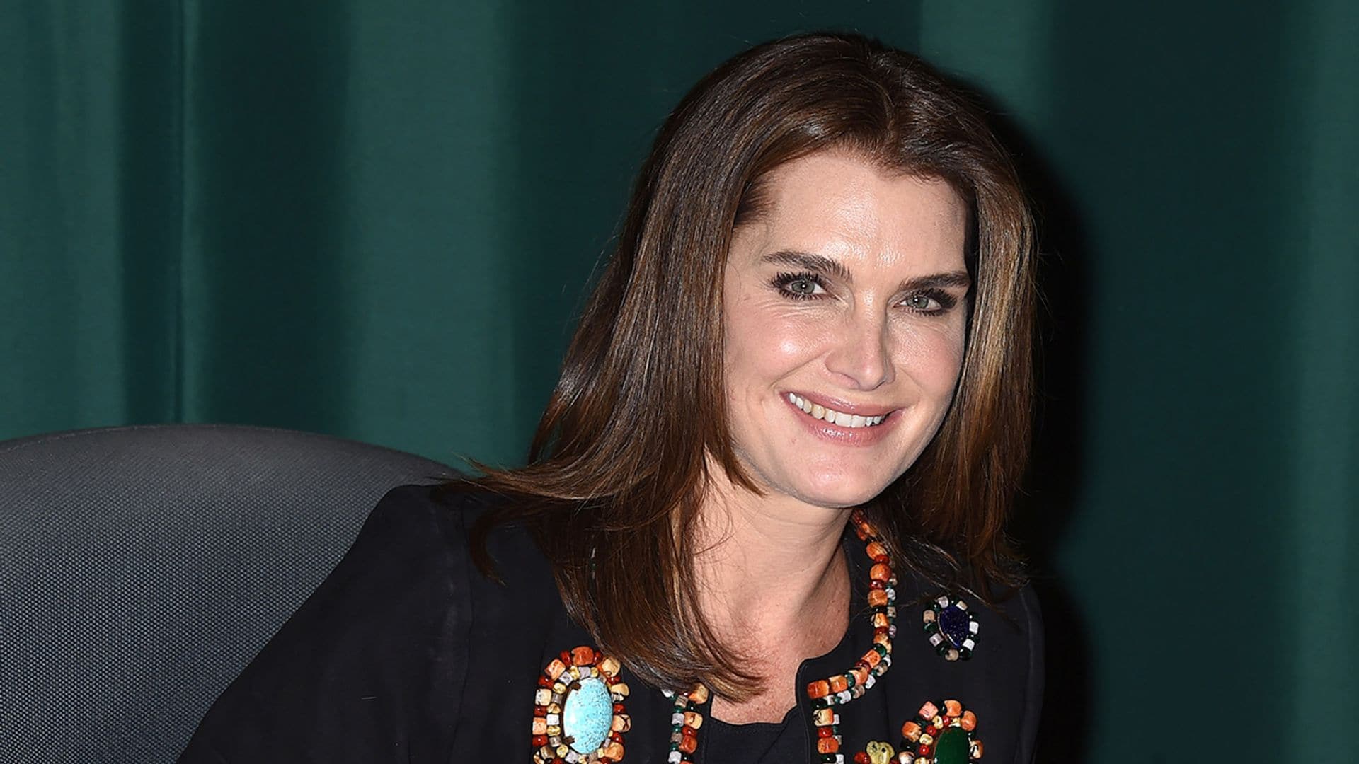 Las emocionantes imágenes de Brooke Shields aprendiendo a caminar de nuevo tras sufrir un accidente
