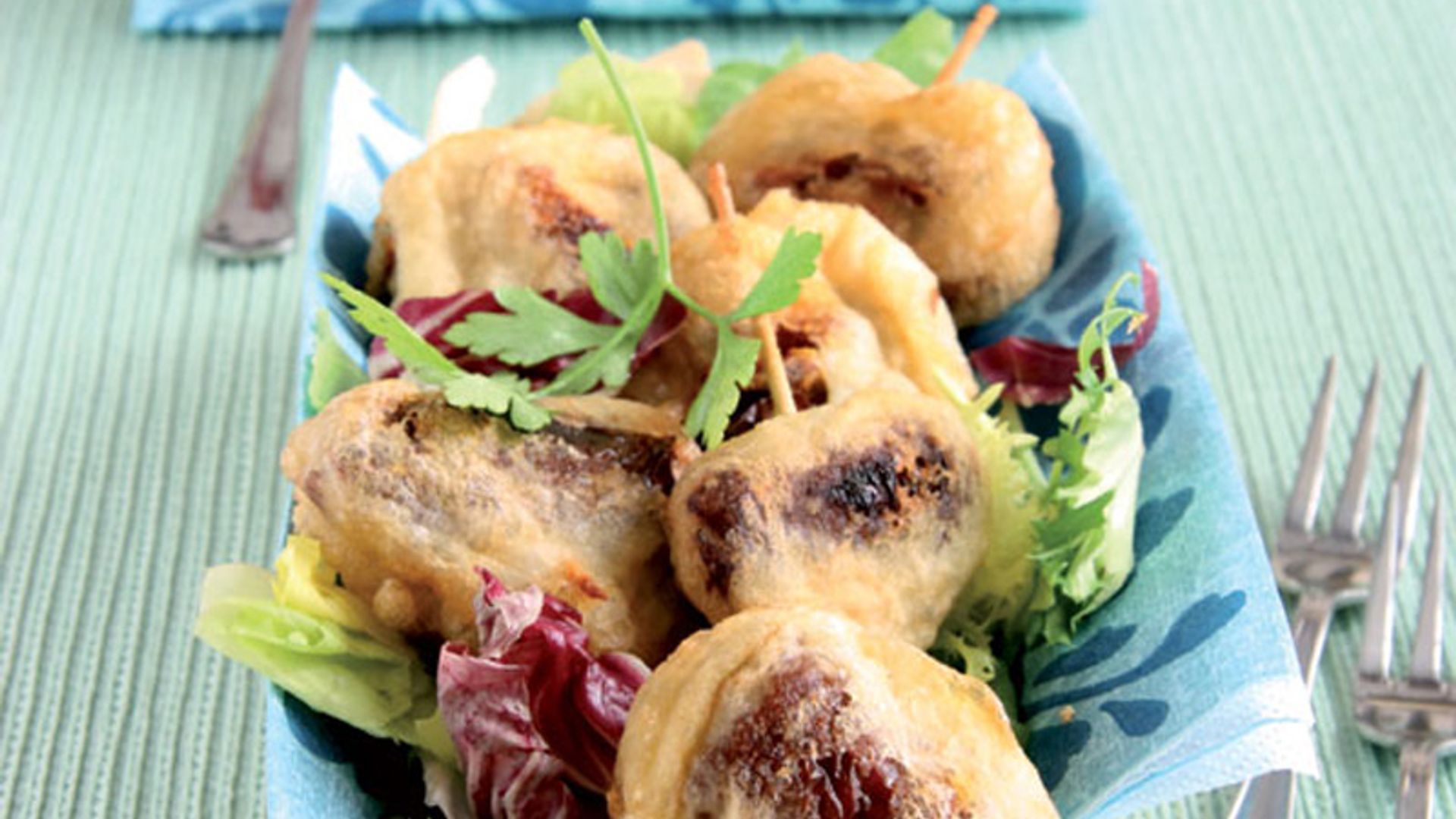 Bocaditos de tomate en tempura