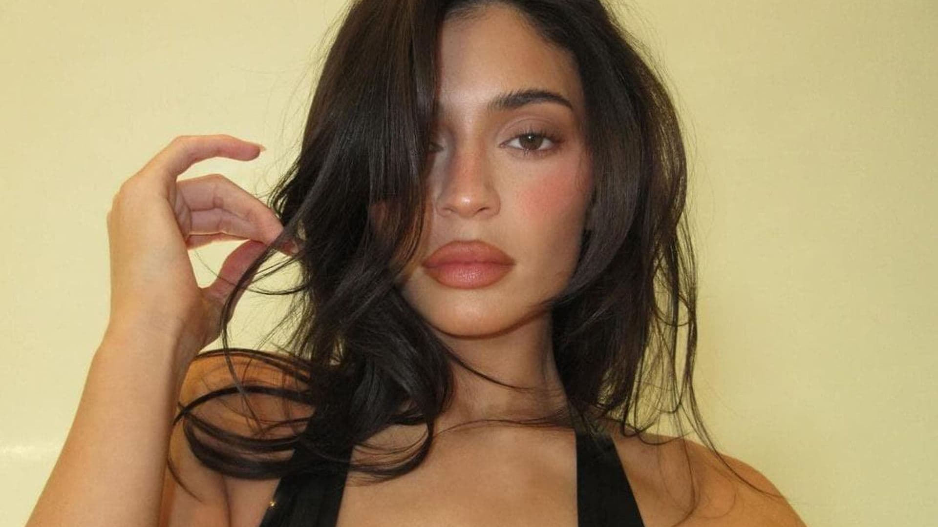 El ‘table setting’ de Kylie Jenner y más detalles para ser un gran anfitrión en primavera
