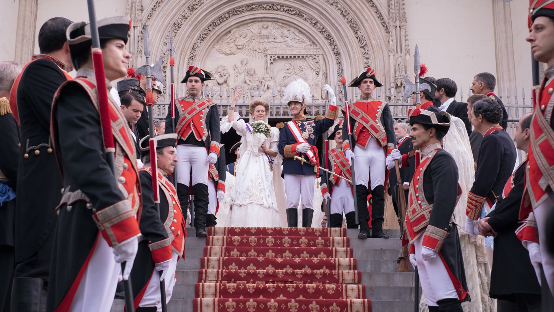 Estos son los palacios donde se ha rodado la nueva serie histórica sobre la reina Victoria Eugenia, bisabuela de Felipe VI, que se estrena hoy