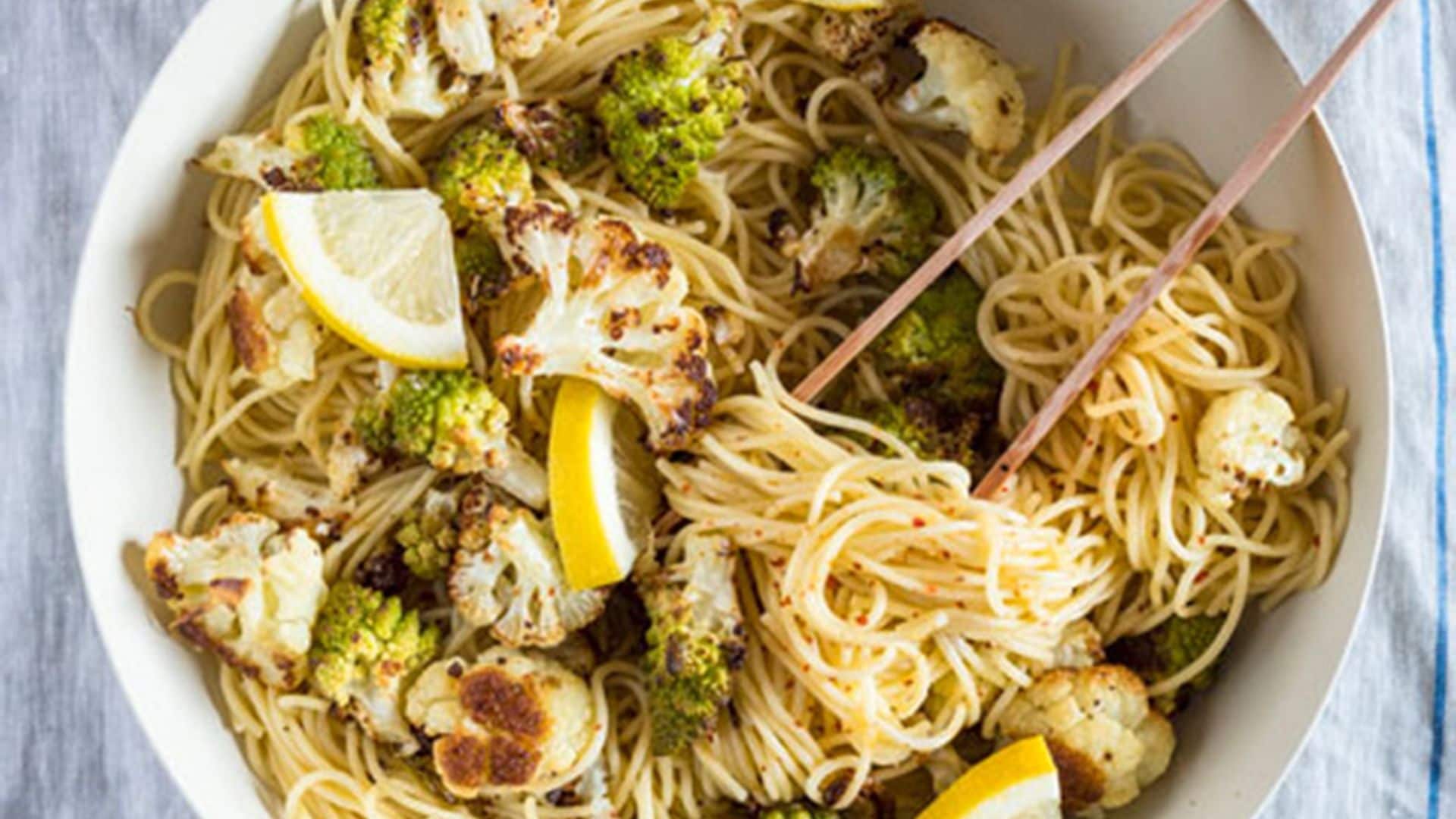 Pasta con romanesco y coliflor