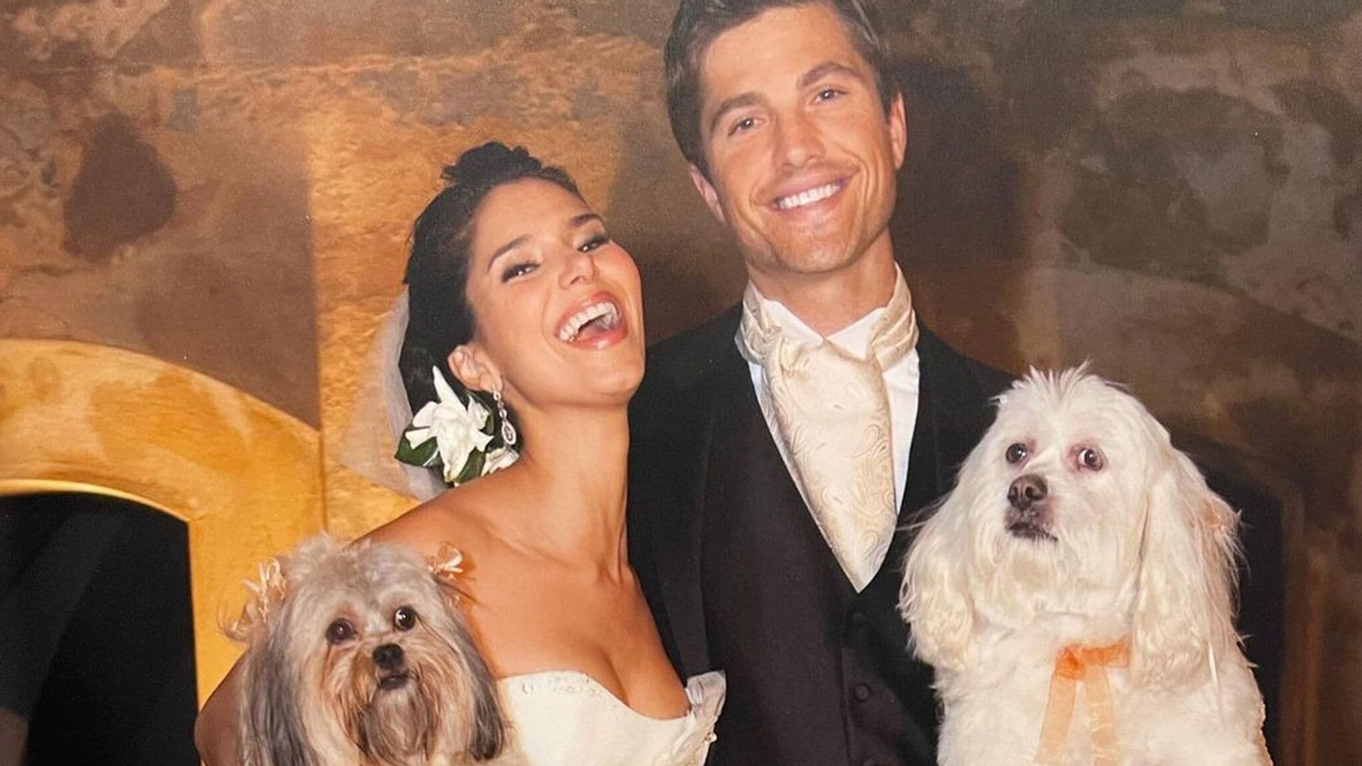 Roselyn Sánchez y Eric Winter celebran 13 años de casados