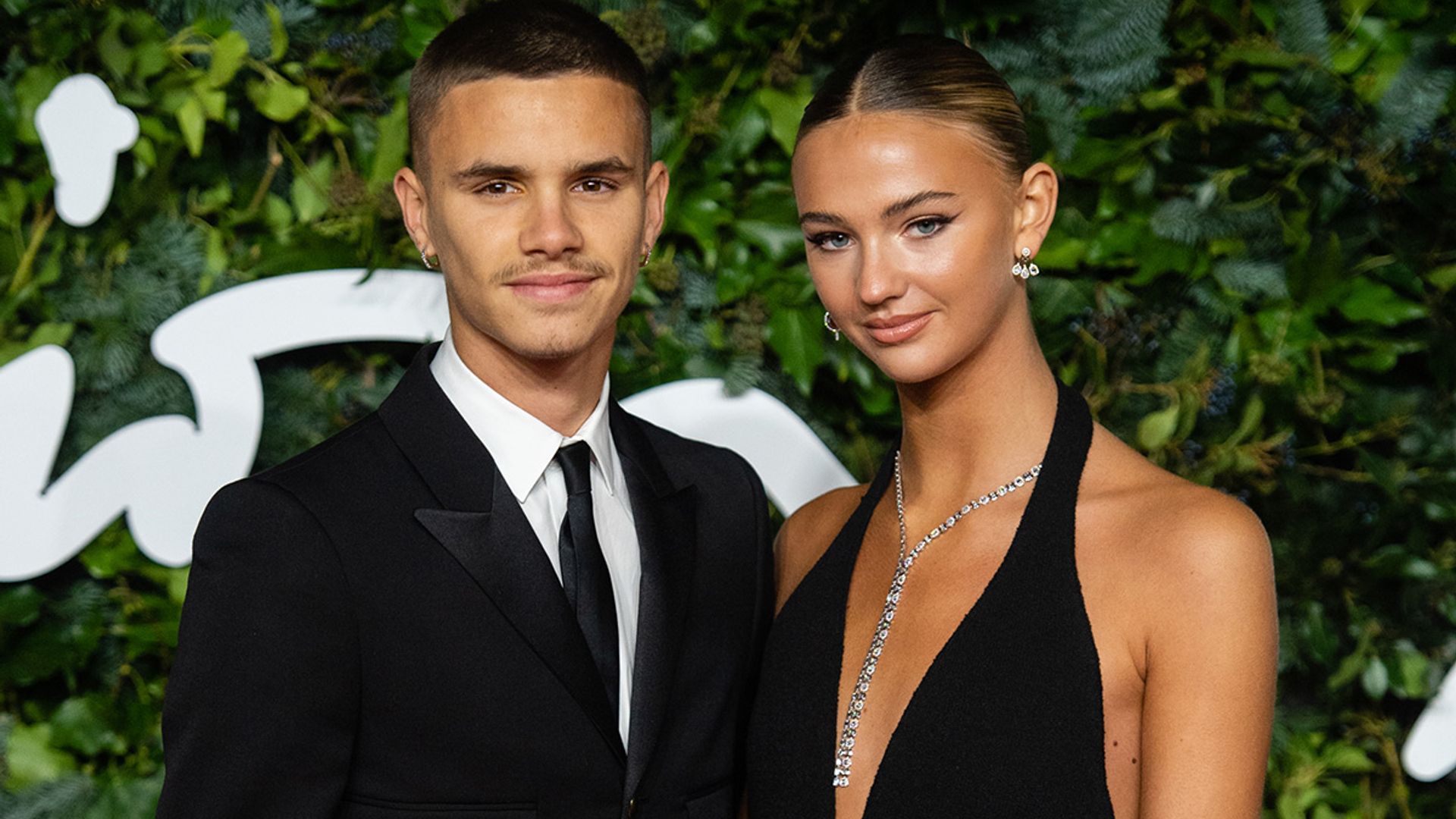 Romeo Beckham vuelve a enamorarse de alguien que ya conocemos, ¡y coordinan sus looks!