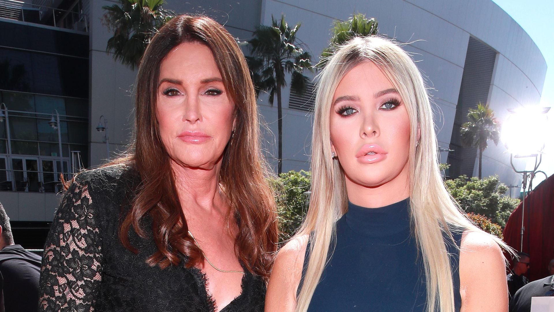 Surgen detalles contradictorios sobre la muerte de Sophia Hutchins, mánager y amiga de Caitlyn Jenner
