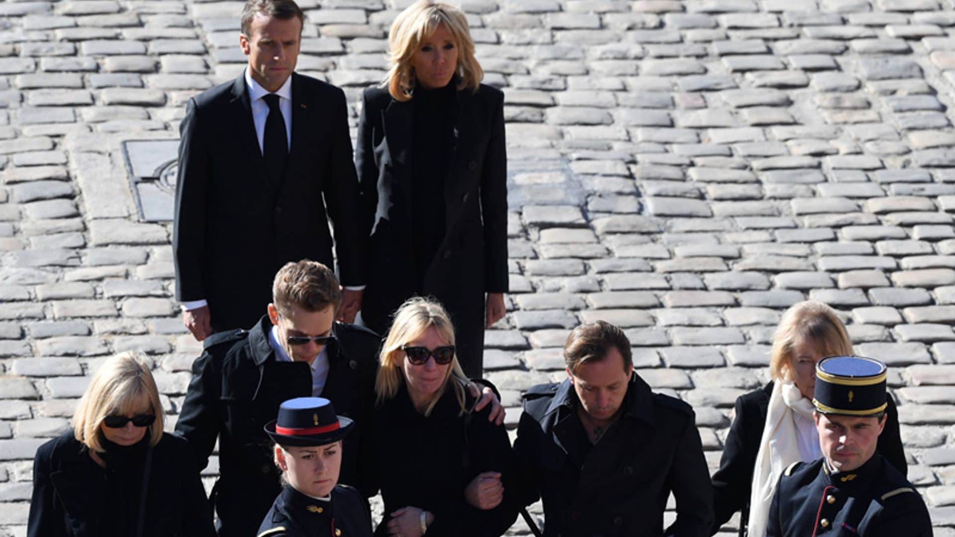 Francia despide con honores al cantante Charles Aznavour