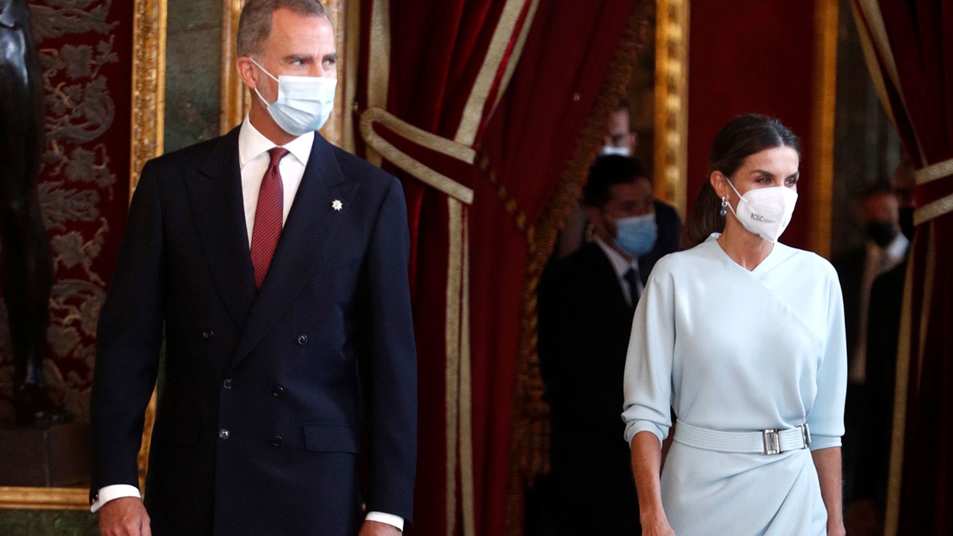 Don Felipe y doña Letizia recuperan la tradicional recepción del 12 de octubre tras el parón por la pandemia