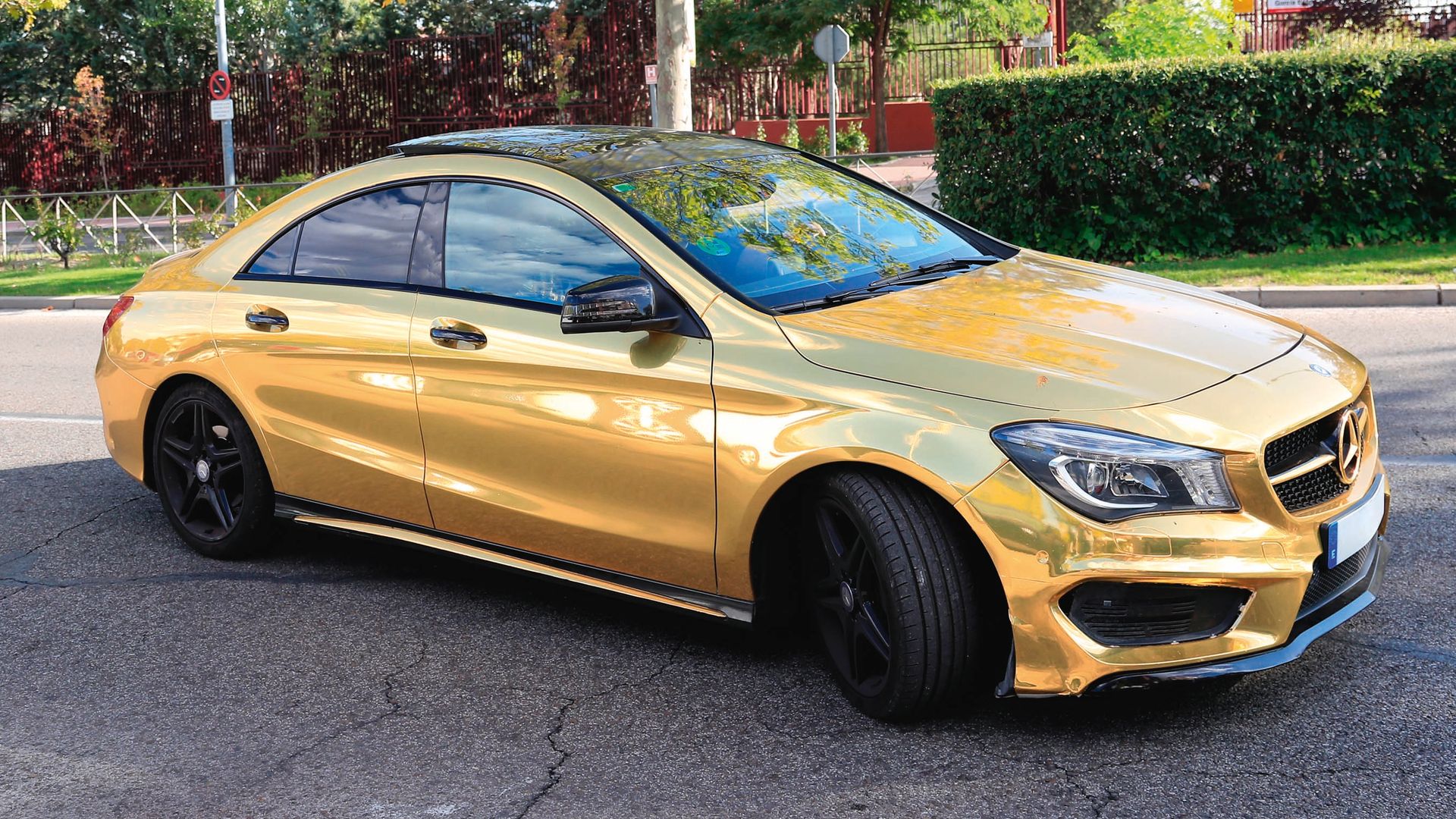 Coche de Omar Montes