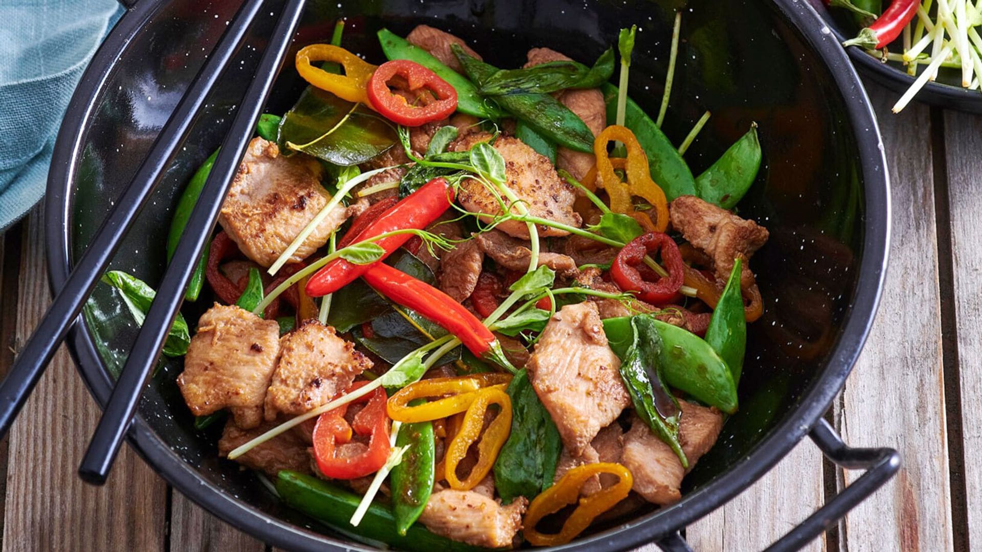 Wok de pollo 'thai'