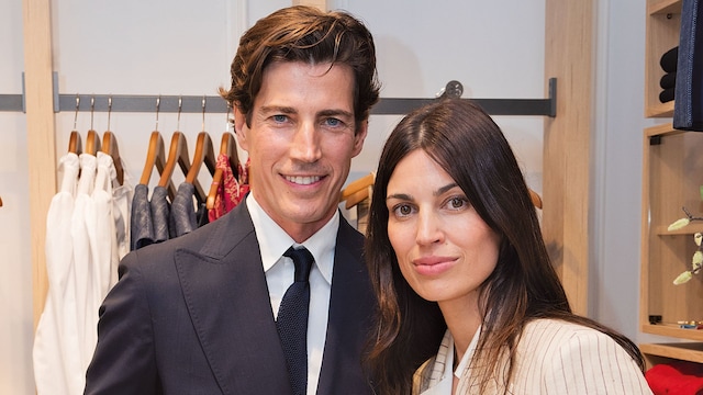 La pareja en la inauguración de la tienda de Silbon, primera marca con la que han colaborado en familia. Ambos vistieron traje sastre para la ocasión