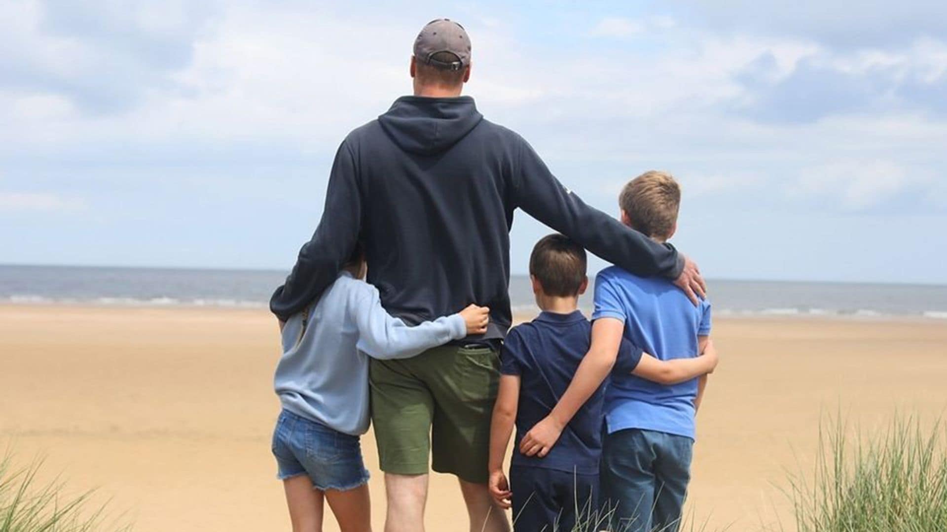 Kate Middleton felicita al príncipe Guillermo por el Día del Padre con un mensaje de sus hijos y una emotiva foto hecha por ella misma