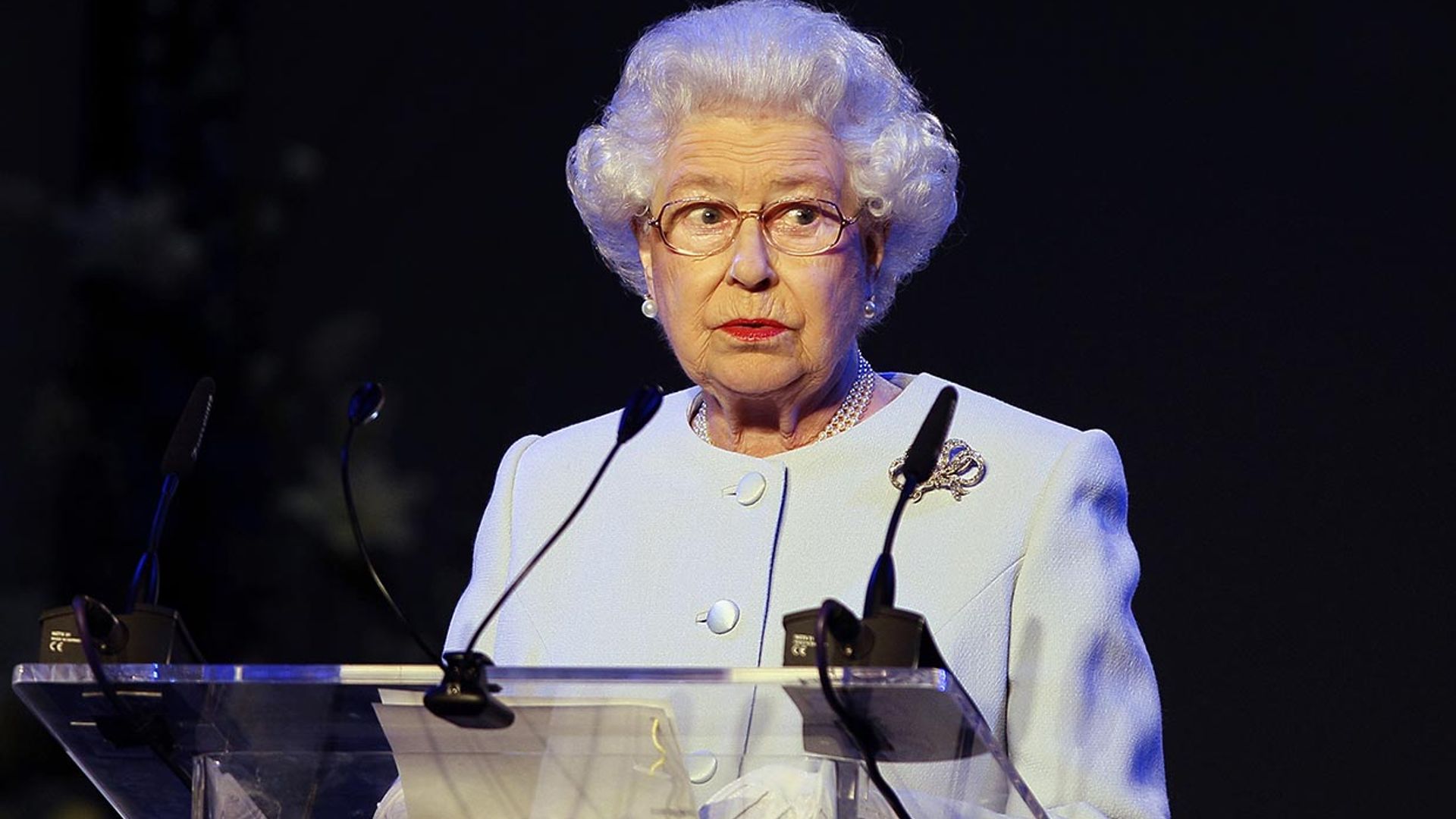 El Palacio de Buckingham revela parte del histórico discurso que ofrecerá esta tarde Isabel II