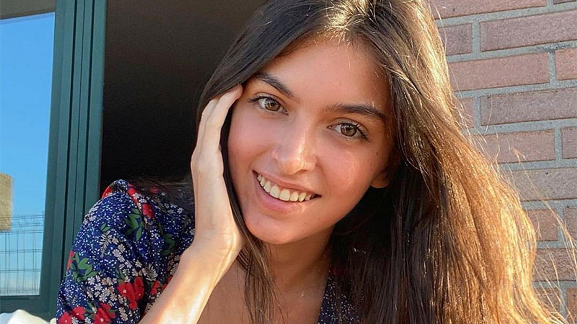 No te vas a creer la cintura de avispa que hacen los vaqueros de Lucía Rivera