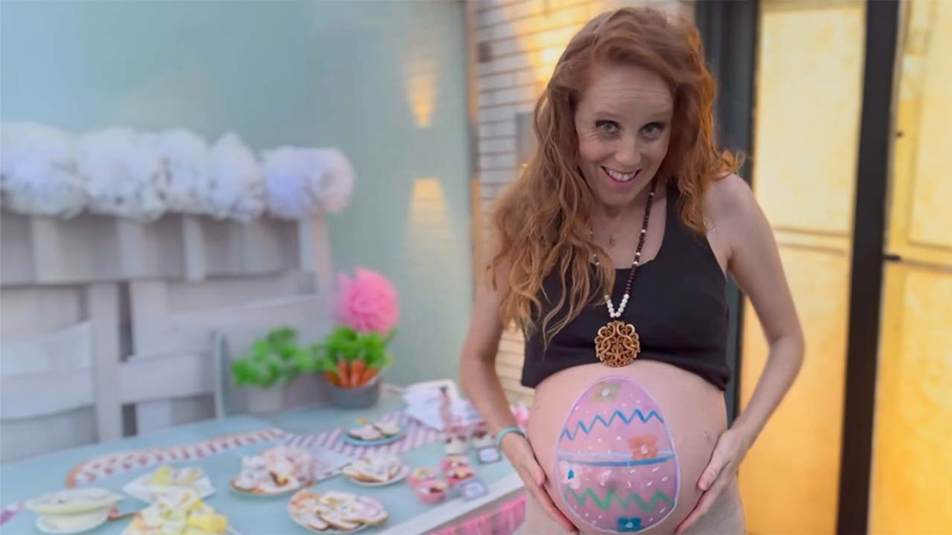 María Castro explica cómo ha sido su increíble 'baby shower' inspirada en la Pascua