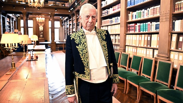 Writer Mario Vargas Llosa during his admission to the AcadÃ©mie Francaise (French Academy) as an 'Immortal' member, in Paris, France, on February 9, 2023.