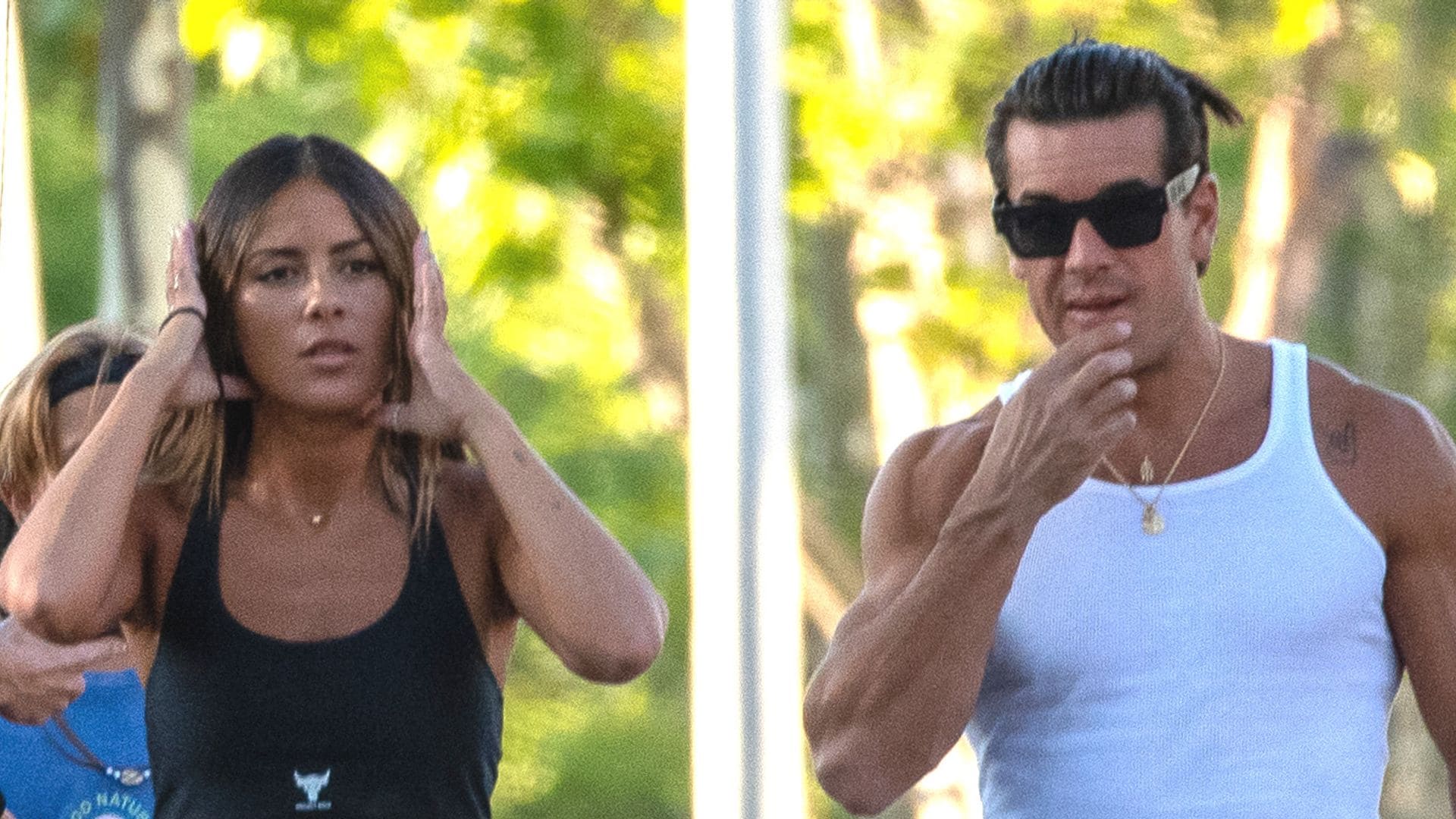 Mario Casas rompe su discreción y comparte la foto más especial con Melyssa Pinto en Disneyland