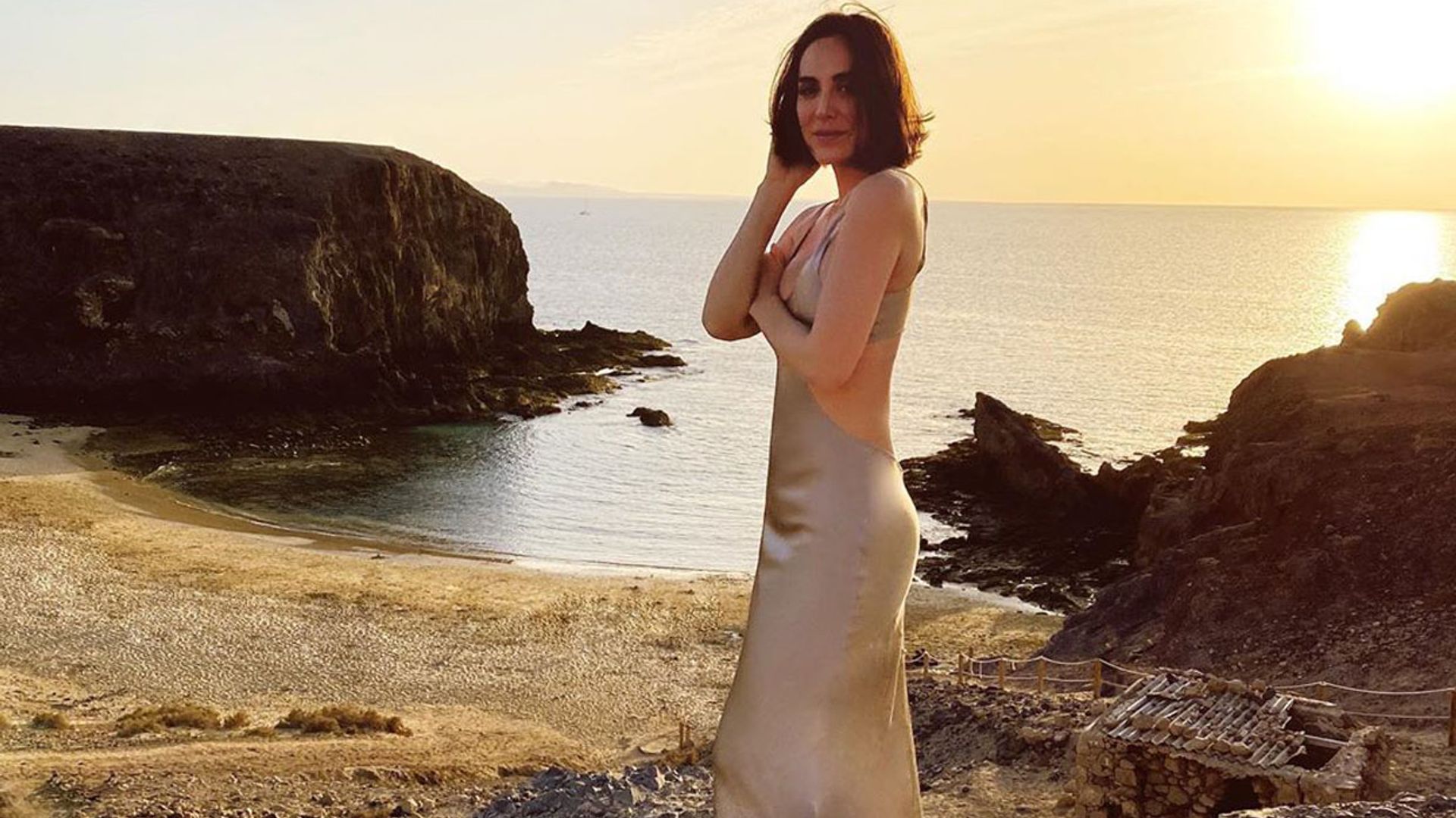 Tamara Falcó estrena lookazo veraniego para debutar en la red social más popular del momento