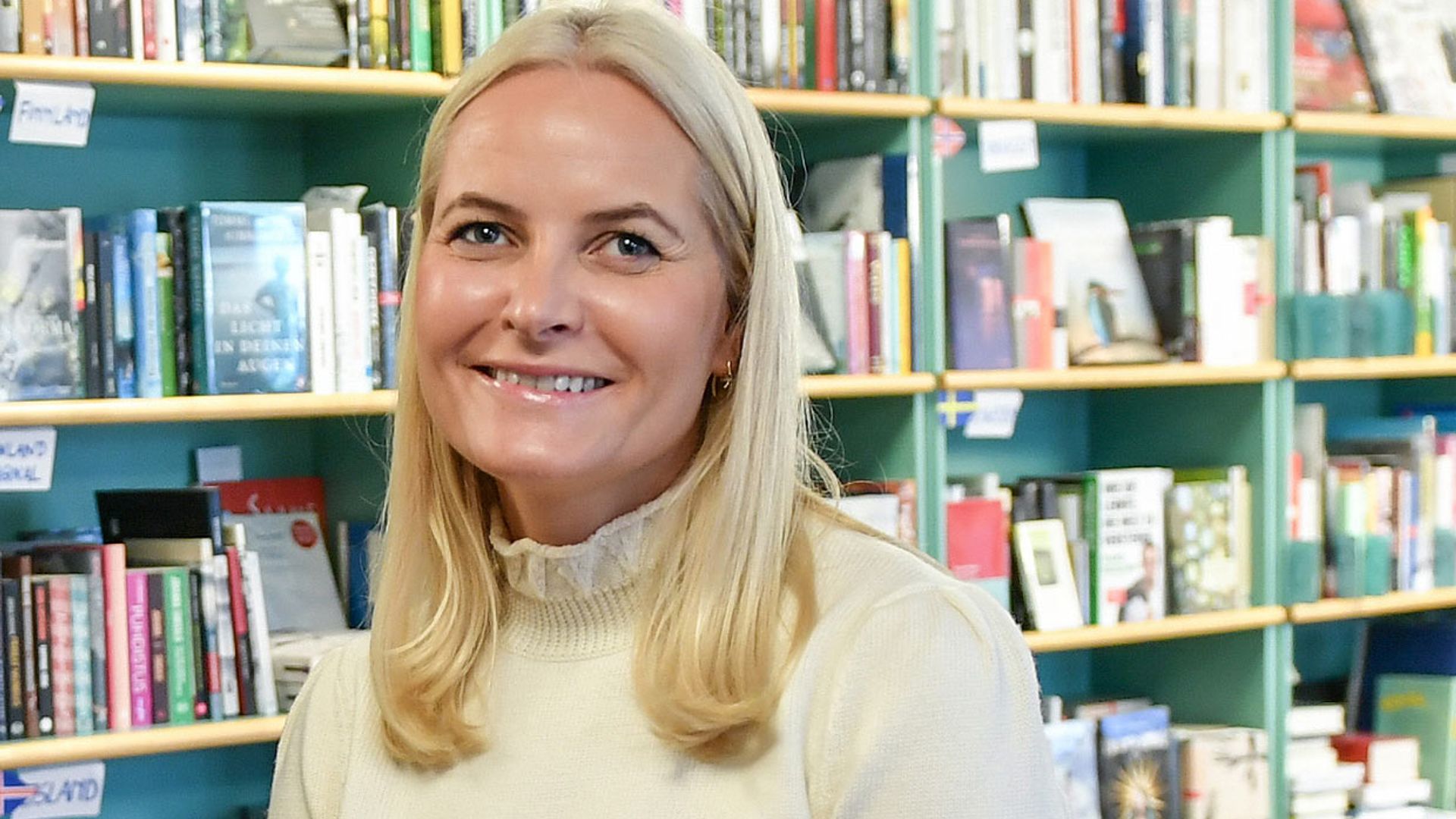 La emoción de Mette-Marit al entrevistar a una de sus escritoras favoritas