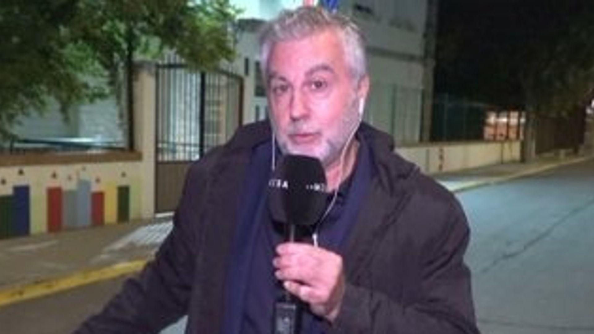 El presentador durante su conexión en directo en Antena 3