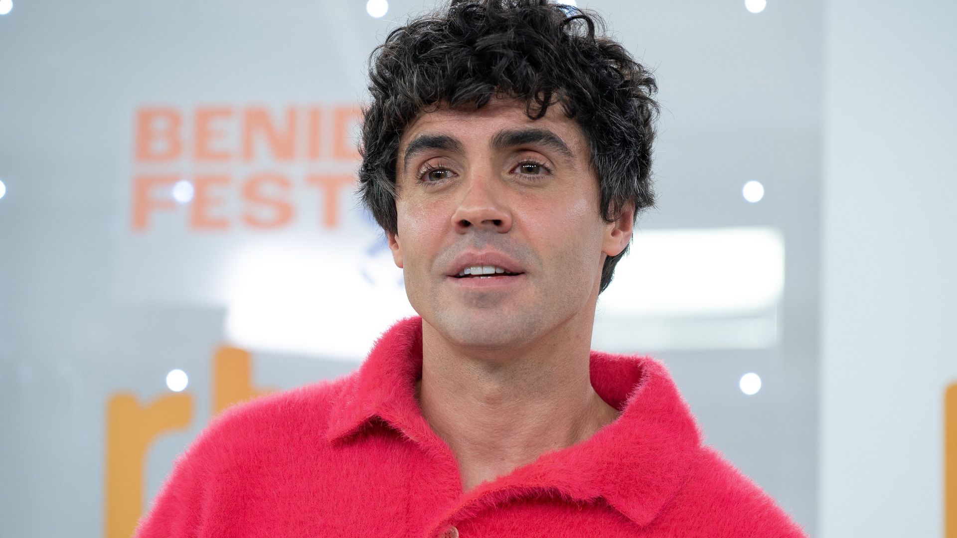 Javier Ambrossi se reinventa fuera de ‘Los Javis’: del universo propio al Benidorm Fest