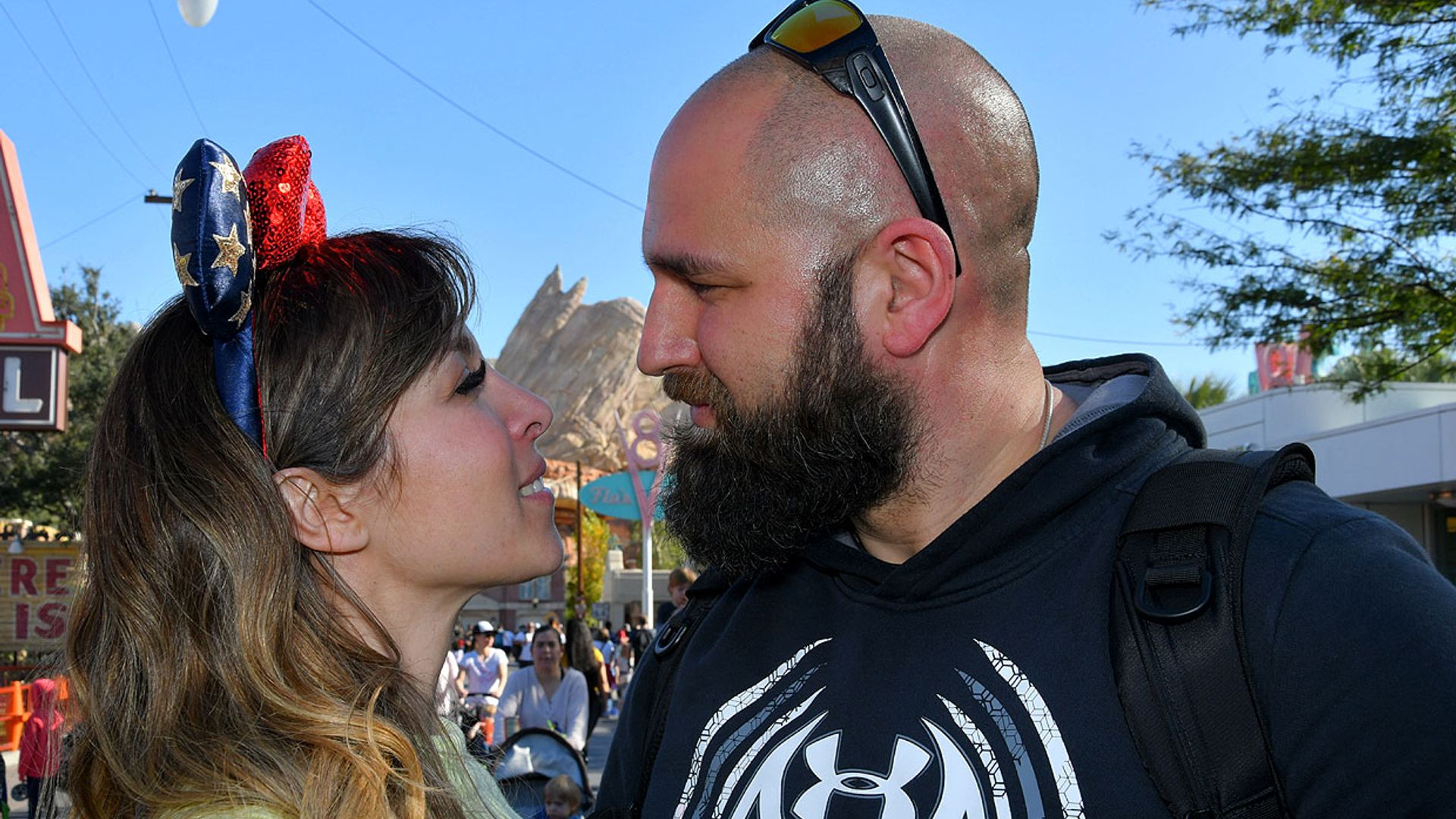 ¡Un broche de oro excepcional! Gisela celebra cinco años de amor en Los Ángeles