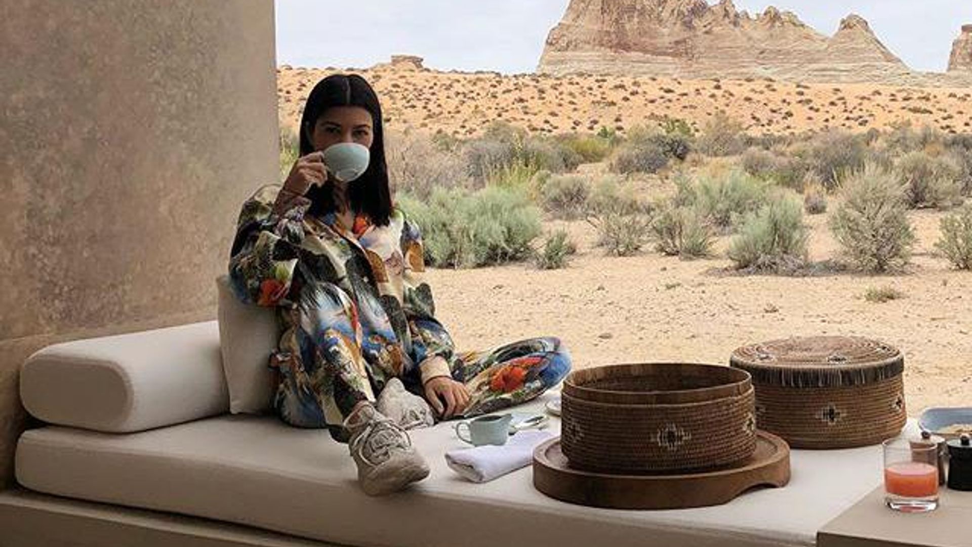 Kourtney Kardashian lo toma a diario: cómo preparar matcha latte en casa