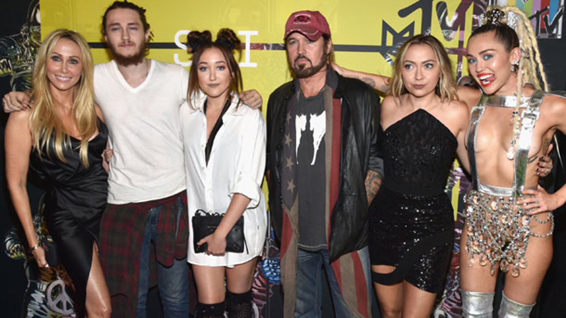 Los Cyrus, una familia muy poco convencional