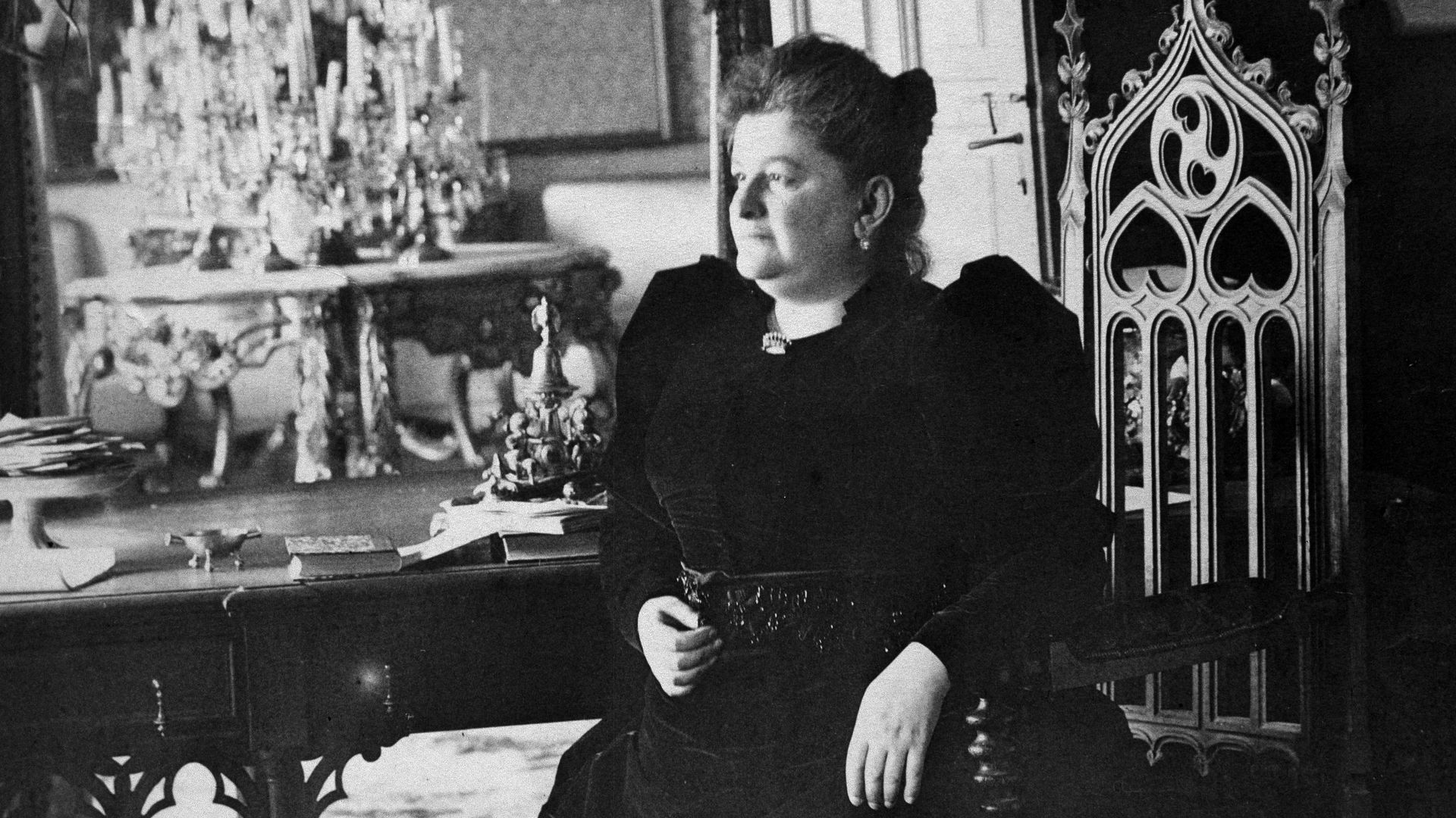 Emilia Pardo Bazán fue una de las intelectuales más brillantes y adelantadas de la España del siglo XIX, pionera del feminismo y primera mujer catedrática del país