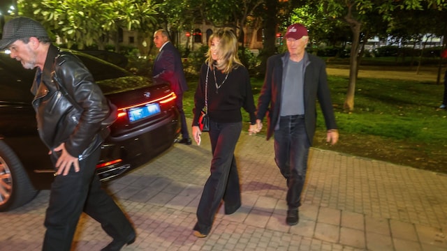 Richard Gere junto a Alejandra Silva espectadores de lujo de Antonio Banderas en su musical Gypsy en la ciudad de Malaga. January 9, 2025