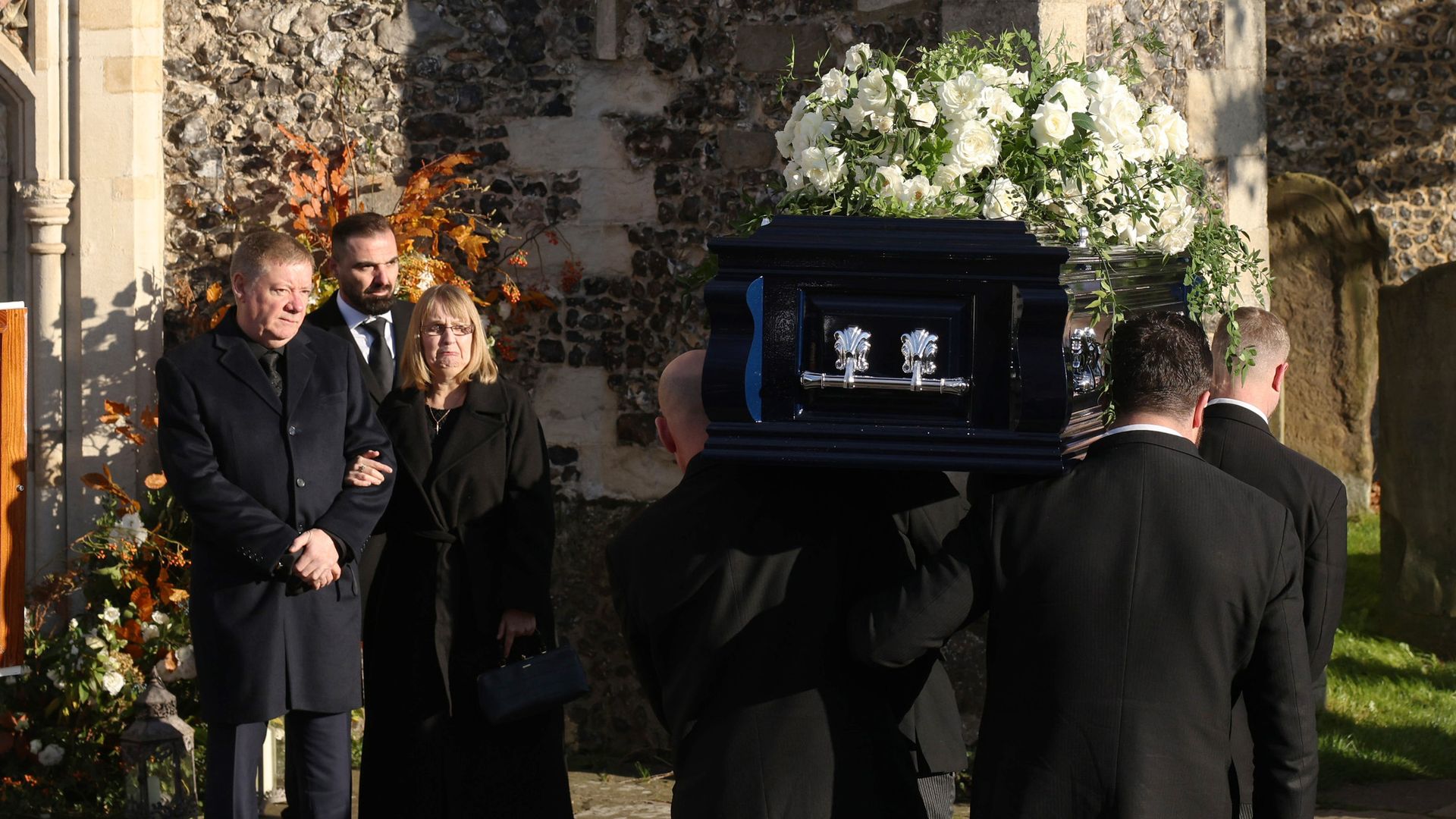 Los One Direction se reúnen para despedir a Liam Payne en su funeral ...