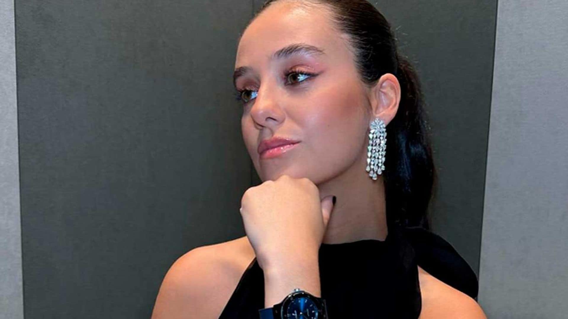 La de Victoria de Marichalar y otras manicuras navideñas de las 'celebrities' para despedir 2023