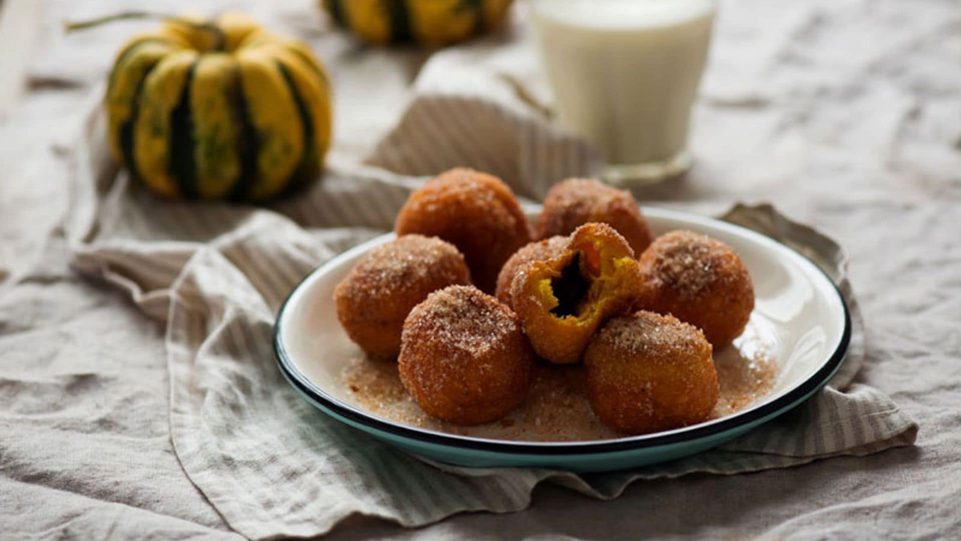 Buñuelos de calabaza rellenos de crema de cacao