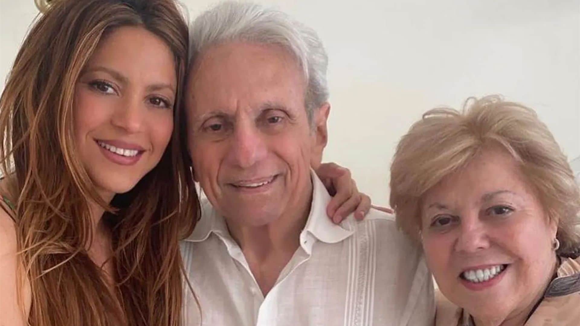 Shakira rinde homenaje a sus padres con un tierno vídeo y la canción de 'Acróstico'