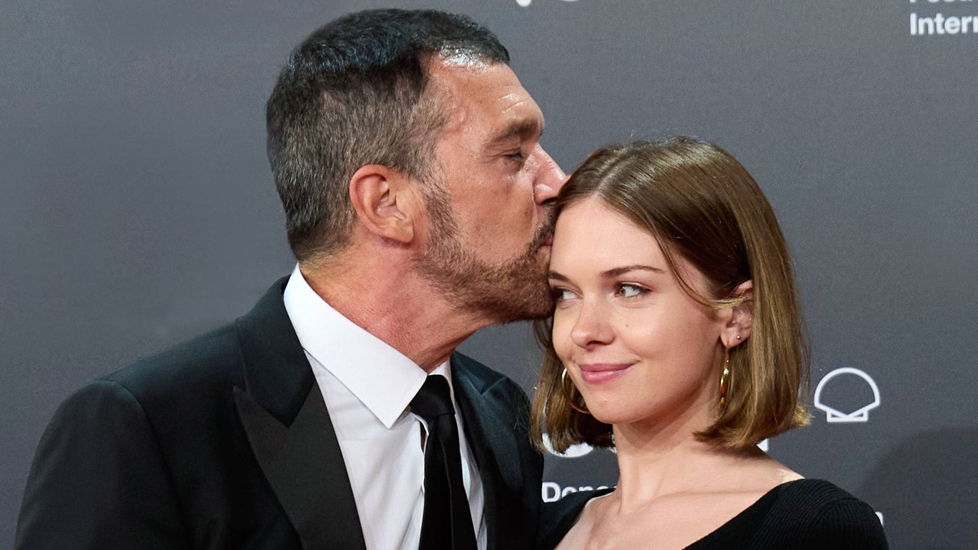 Antonio Banderas, emocionado, habla de la boda de su hija Stella: ‘Me toca ser el padre de la novia’