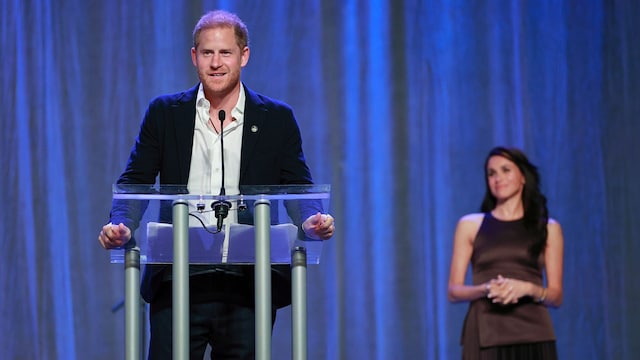 El príncipe tomó el escenario tras la romántica presentación que hizo Meghan Markle